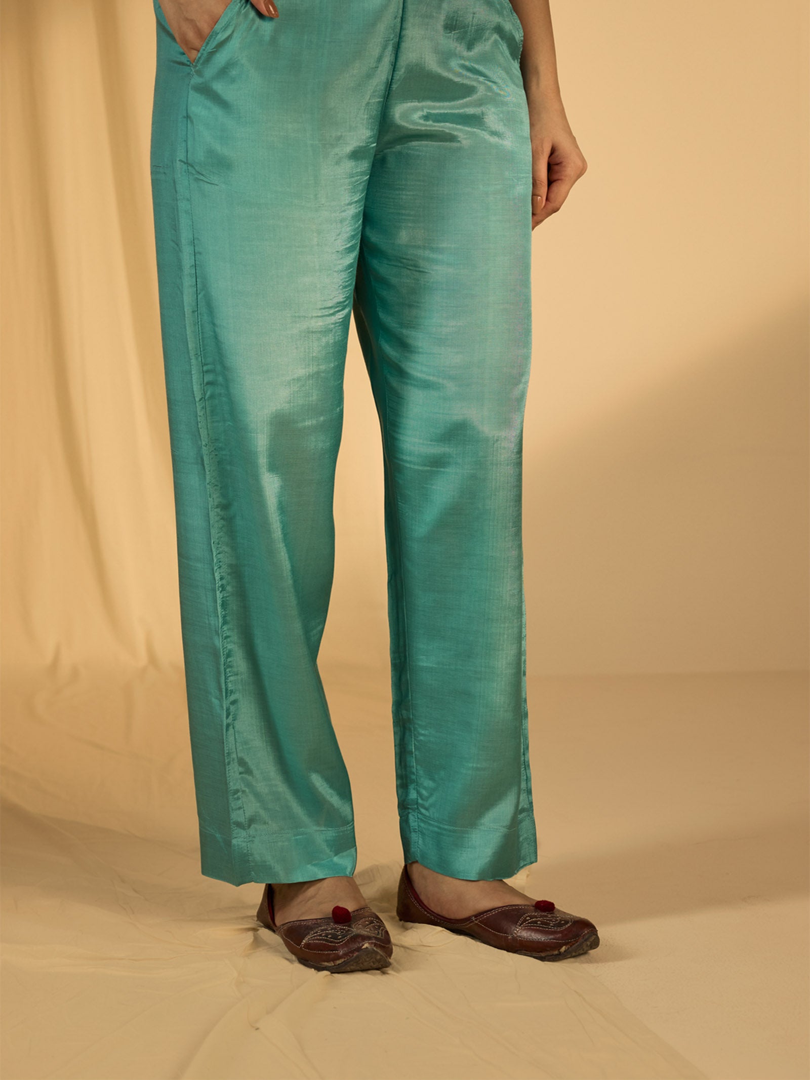 Leaves Bamboo Silk Straight Pant