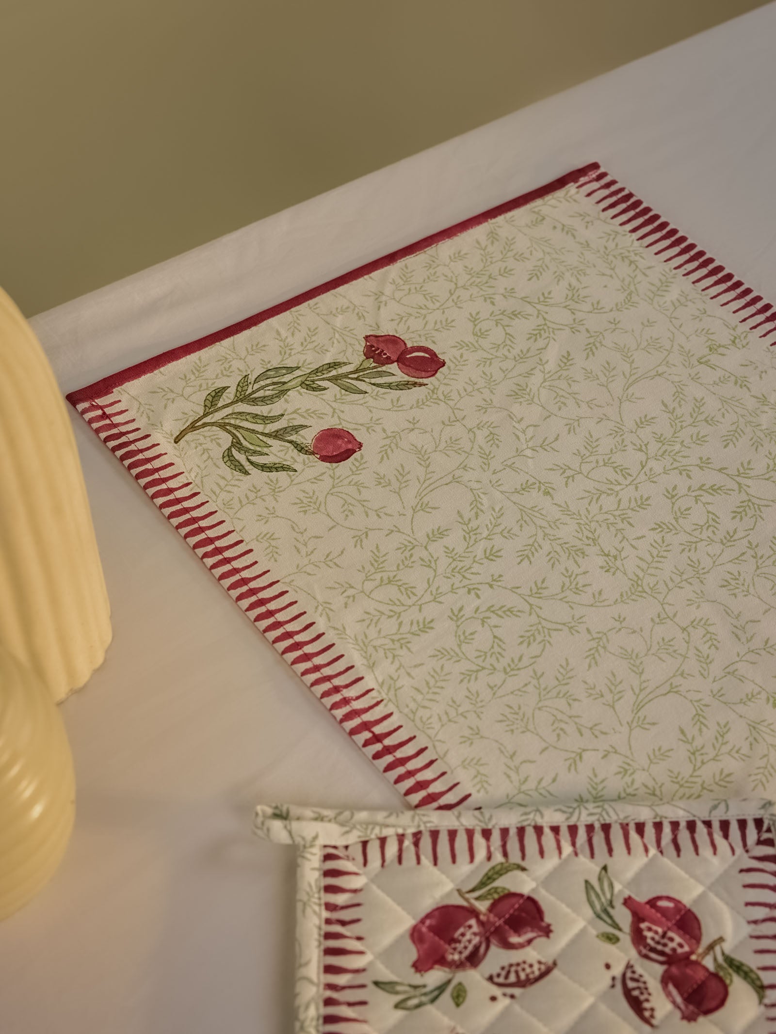 Pomegranate Table Mat