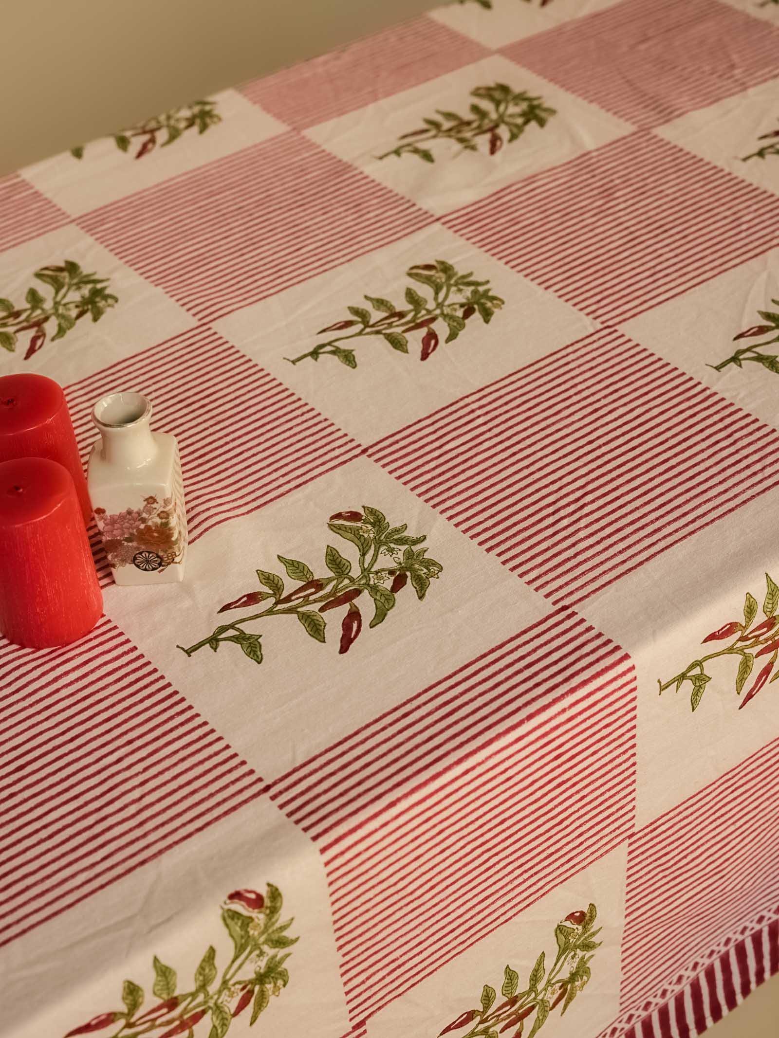 Peri Peri Table Cover