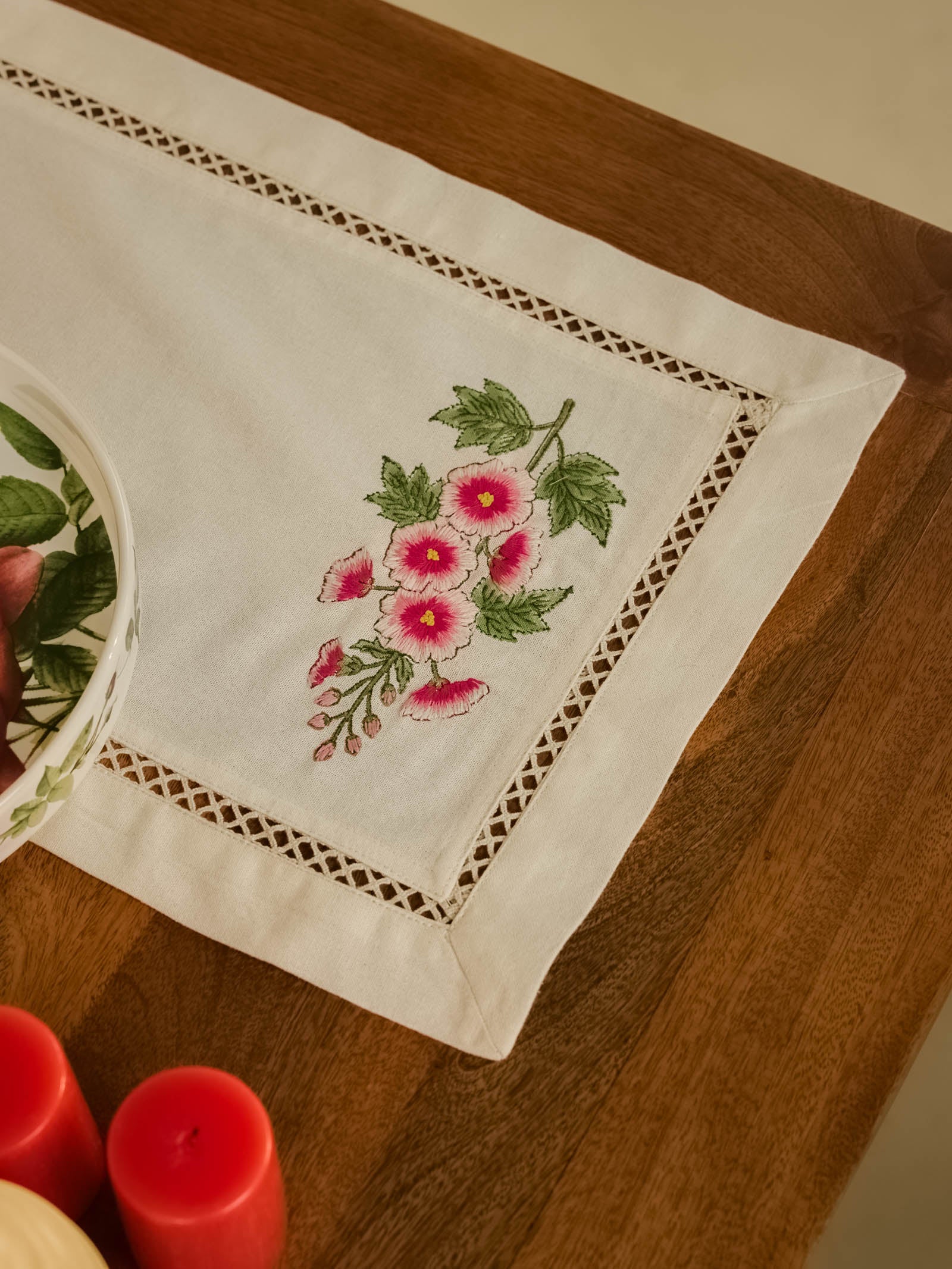 Hollyhock Emb Table Mat