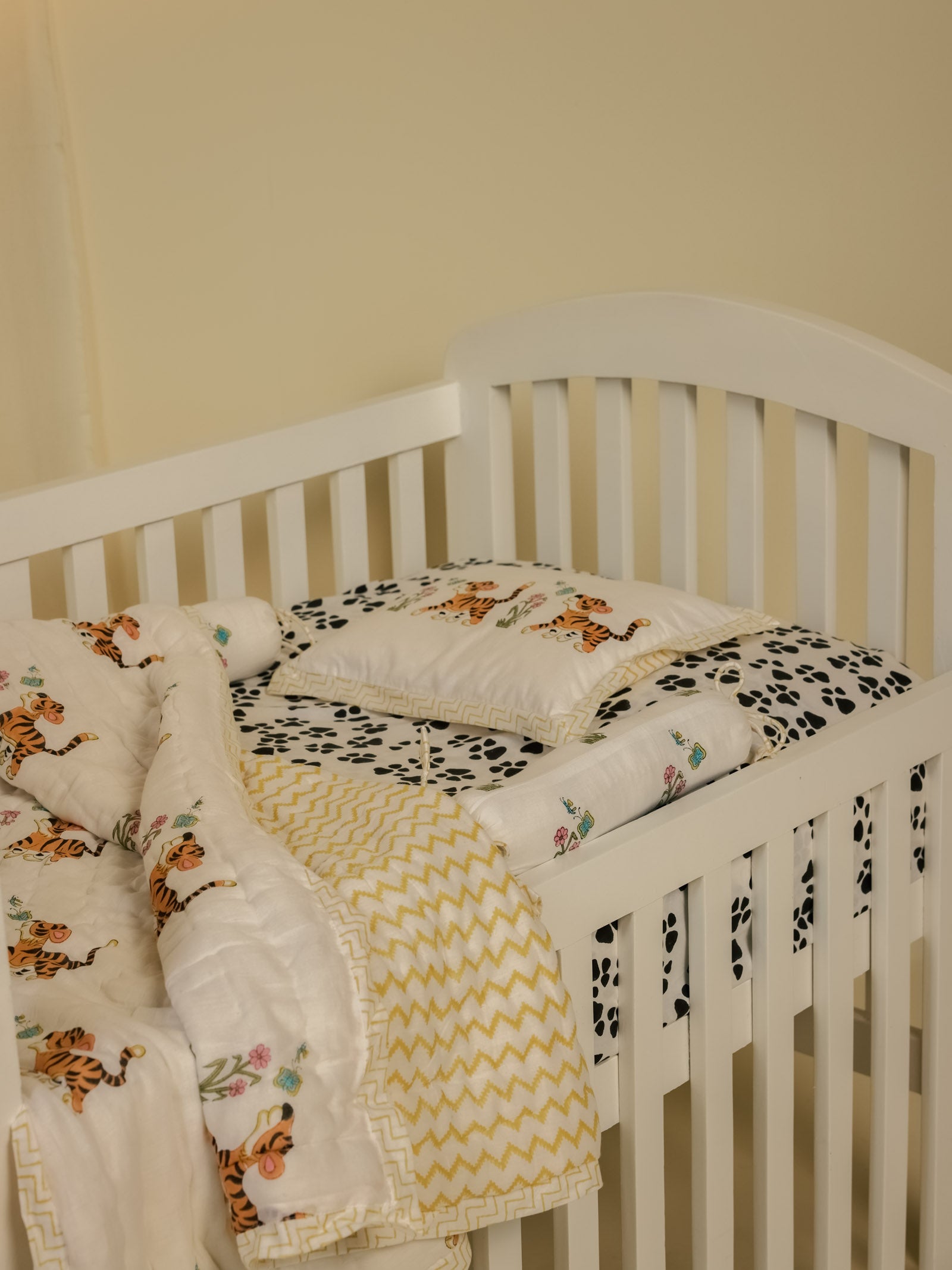 Baby Tigee Crib Set