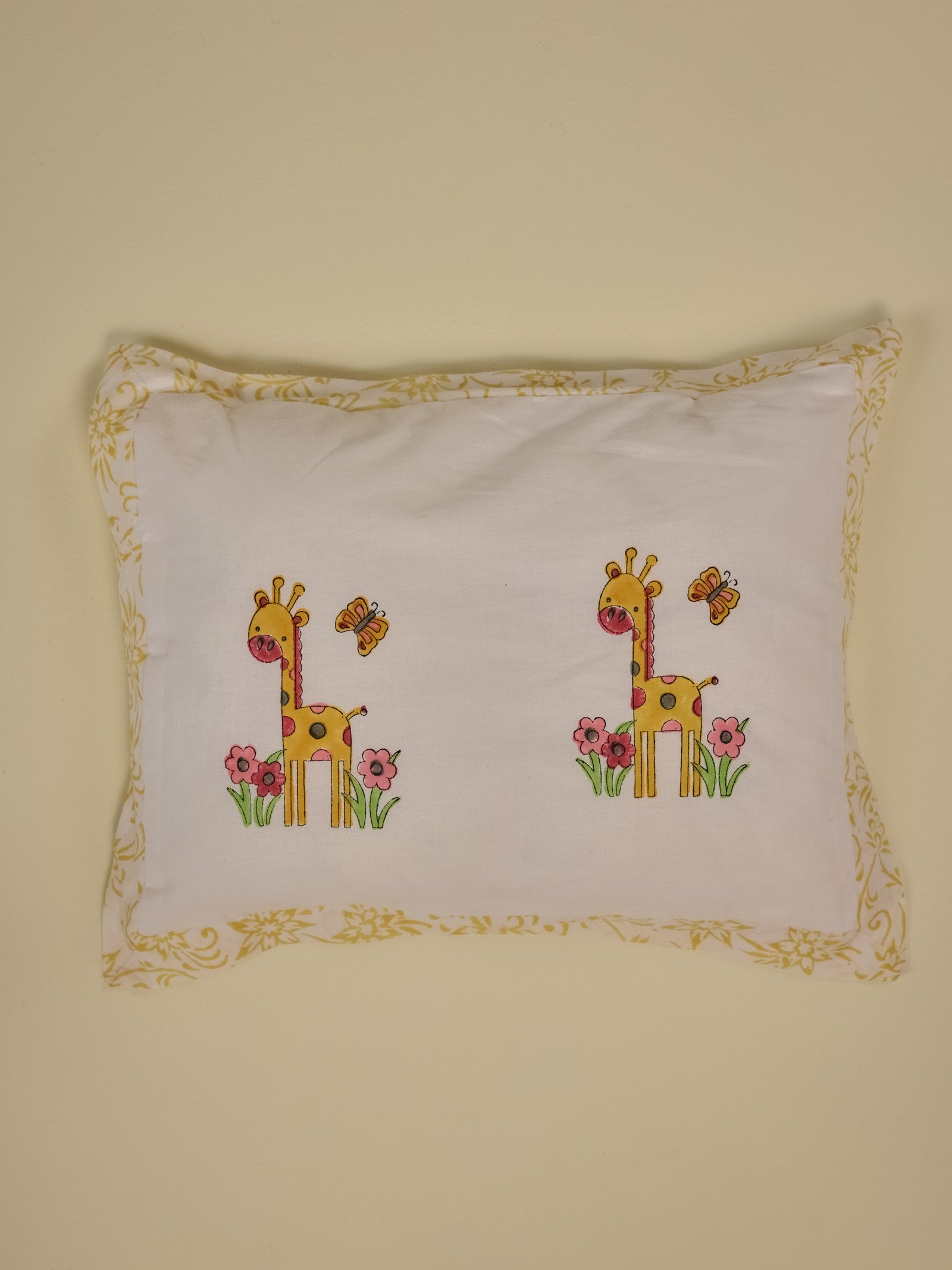 Giraffe With Flower Crib Set