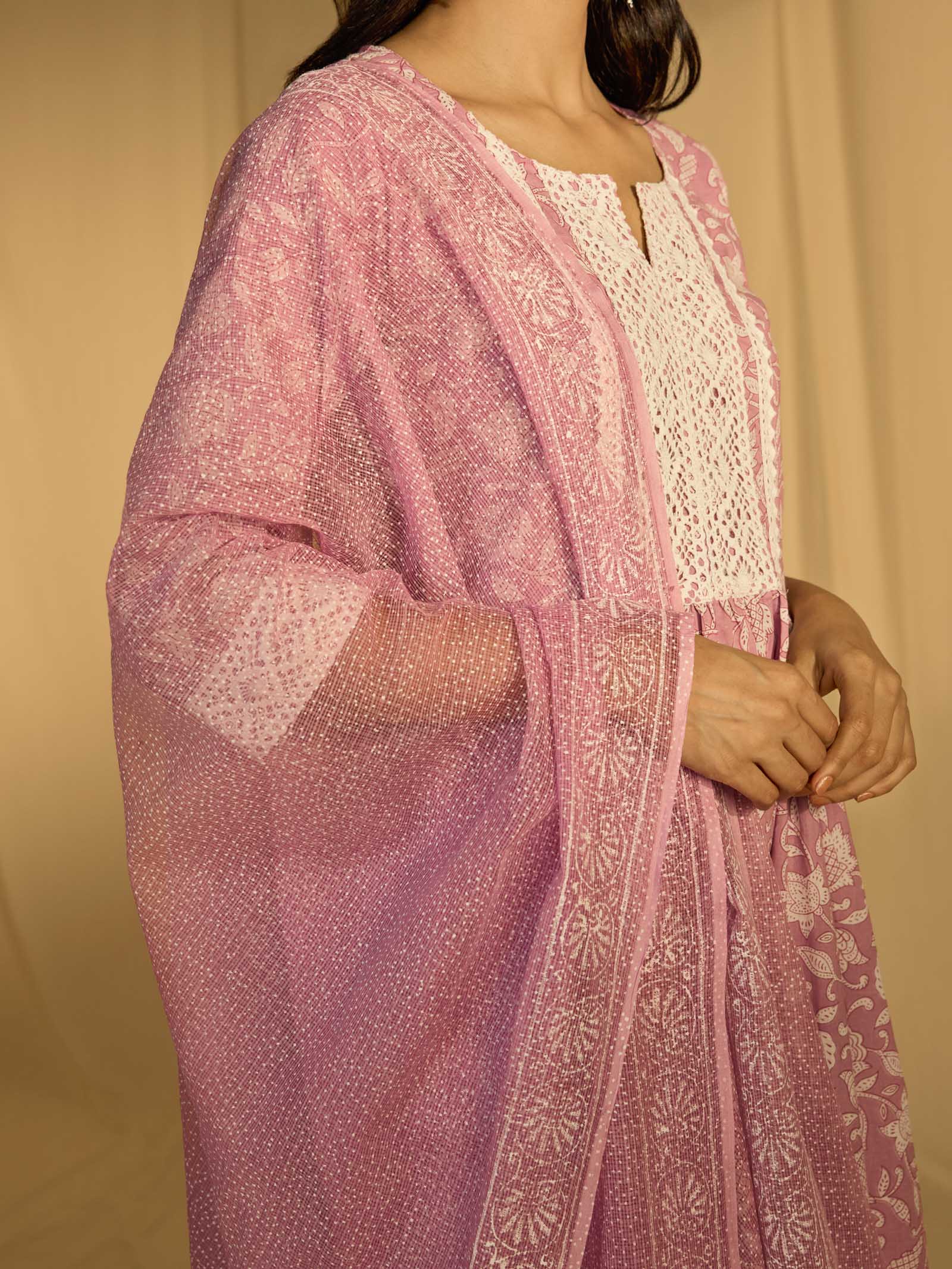 Lavender Flower Kota Dupatta