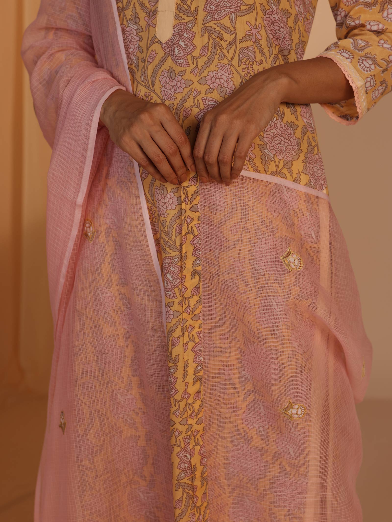 French Vanilla Kota Dupatta