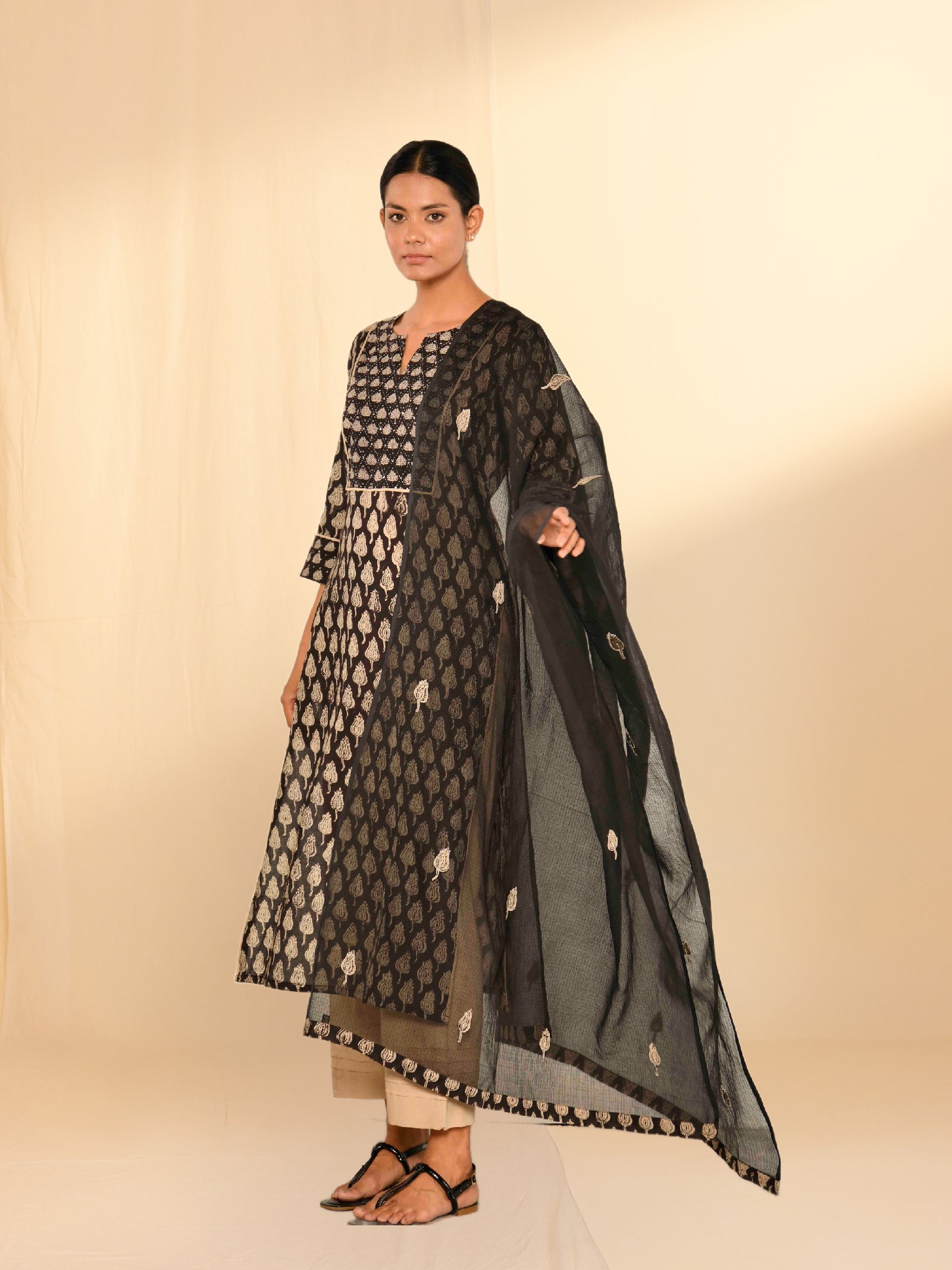 Bagru Black Kota Dupatta