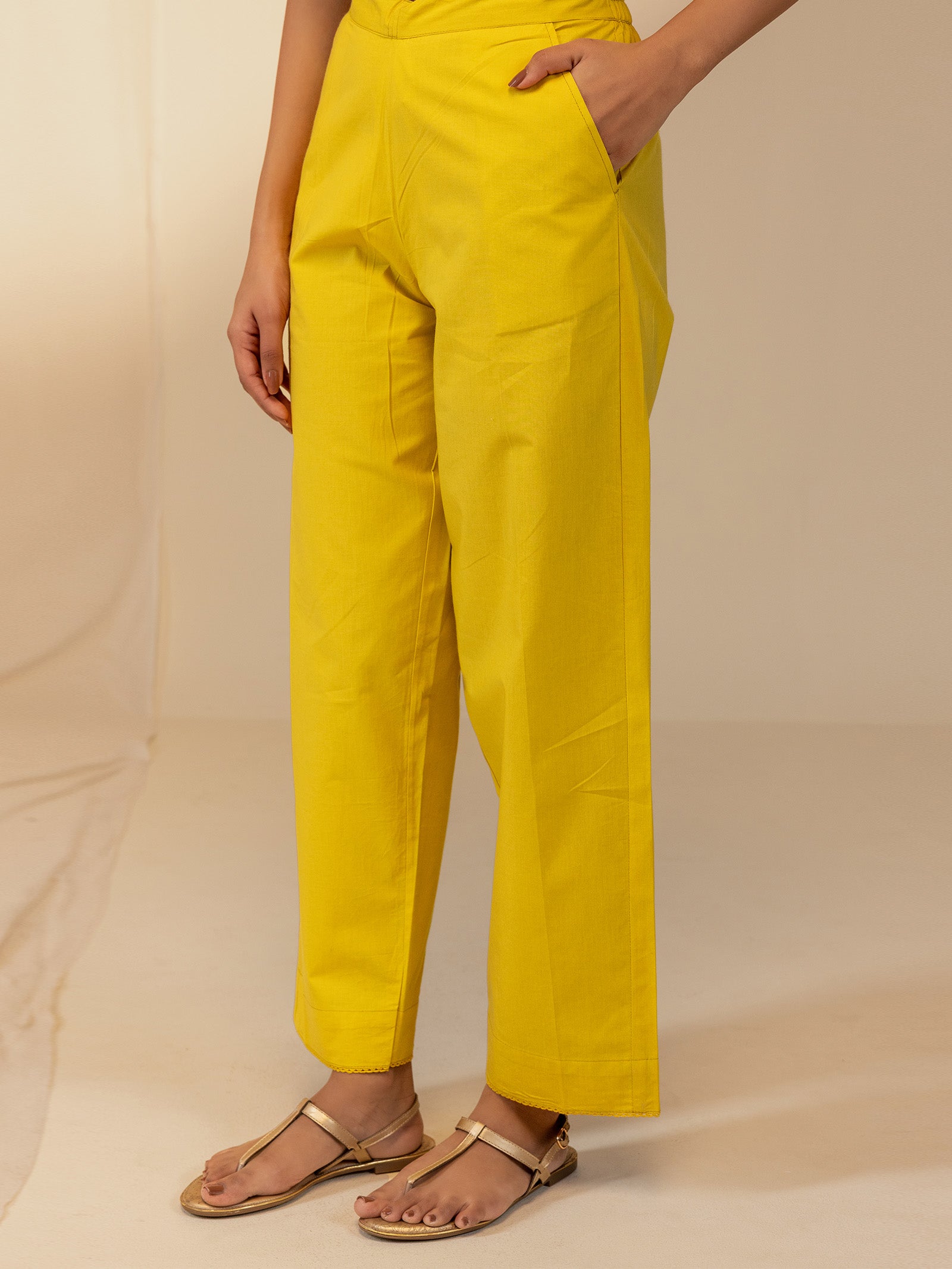 The Artisans Gold Cotton Straight Pant