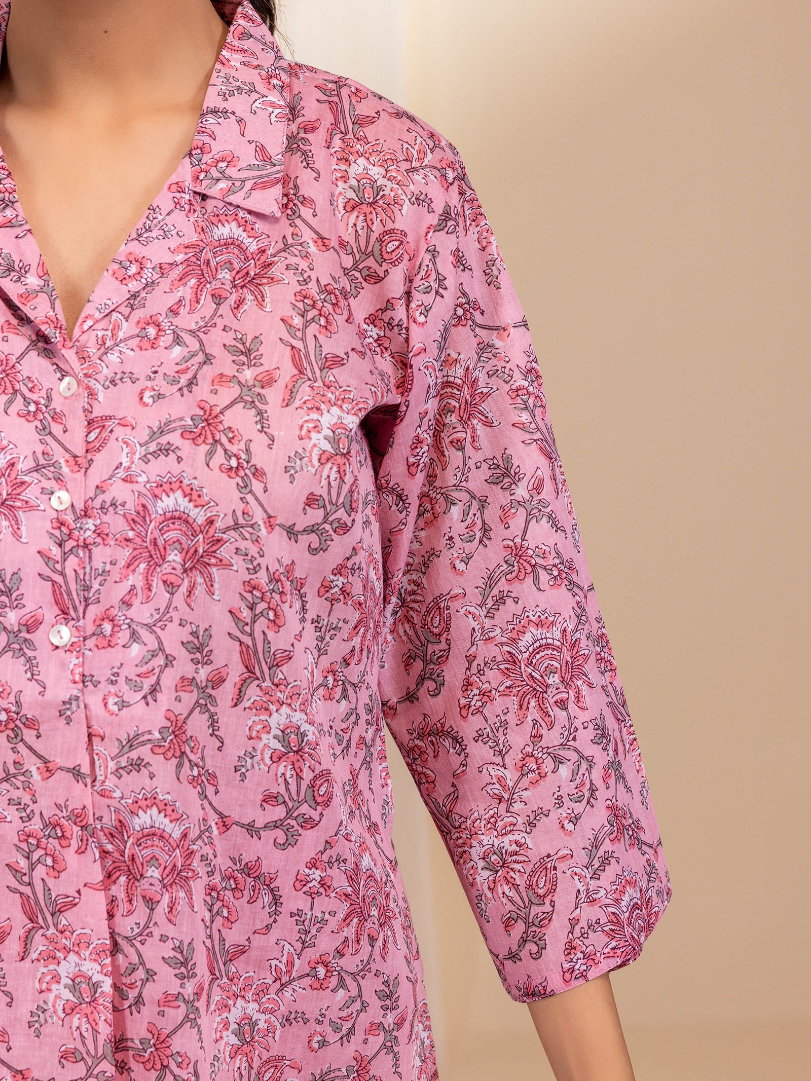 Cinnamon Roll Collared Voile Night Suit