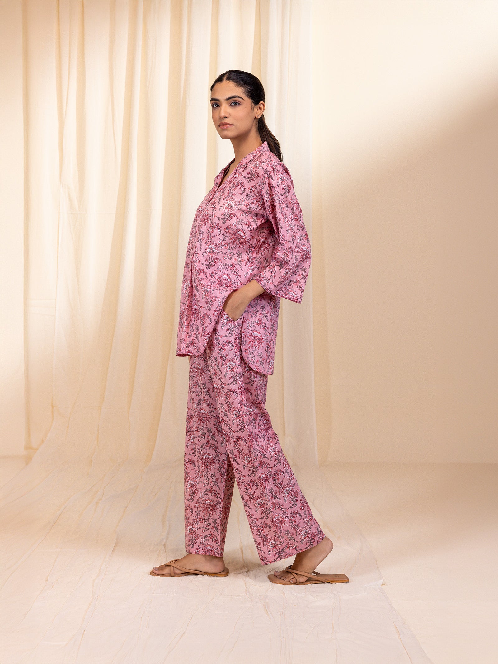 Cinnamon Roll Collared Voile Night Suit