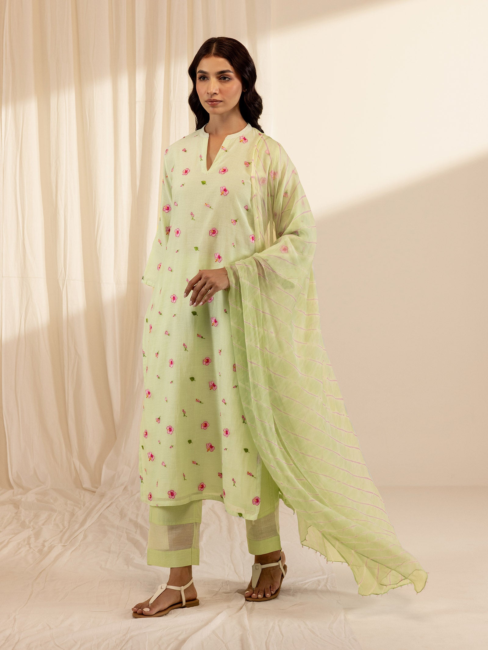 Alice In Wonderland Green Chiffon Dupatta