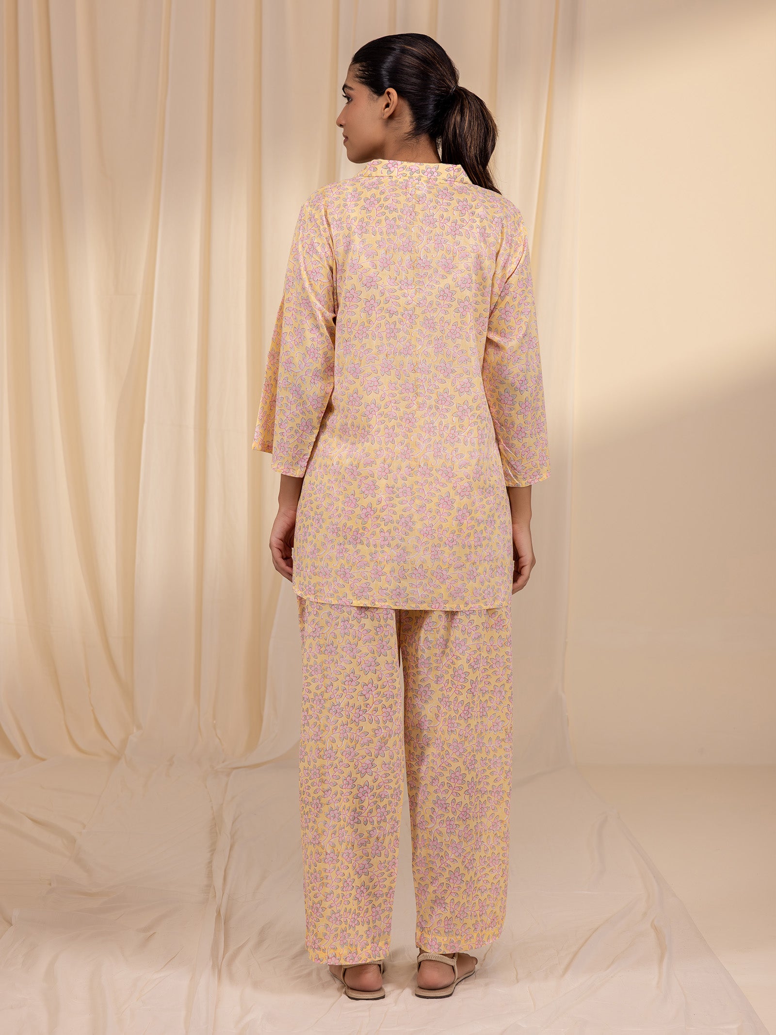 Lemon Blossom Collared Voile Night Suit
