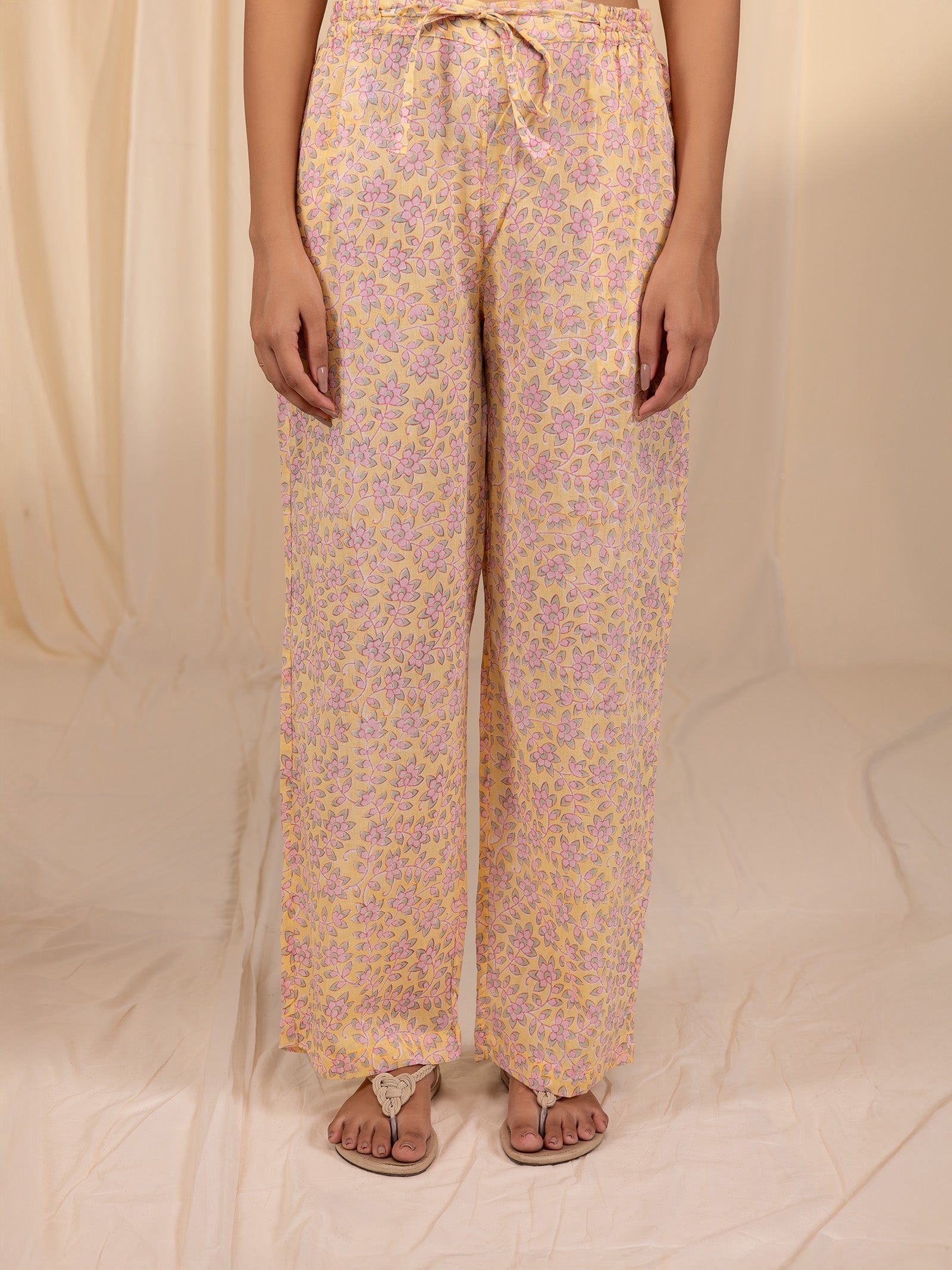 Lemon Blossom Collared Voile Night Suit