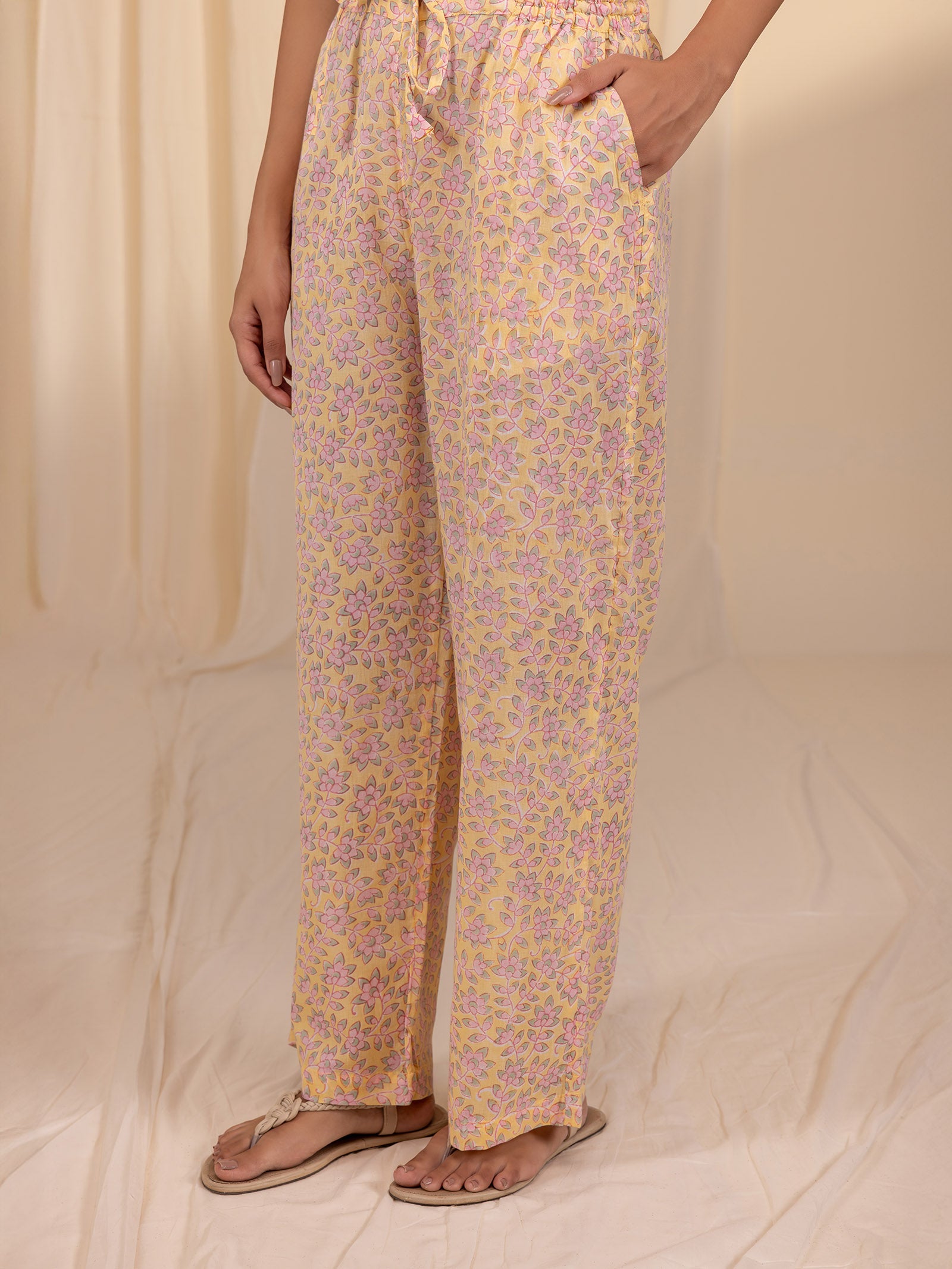 Lemon Blossom Collared Voile Night Suit