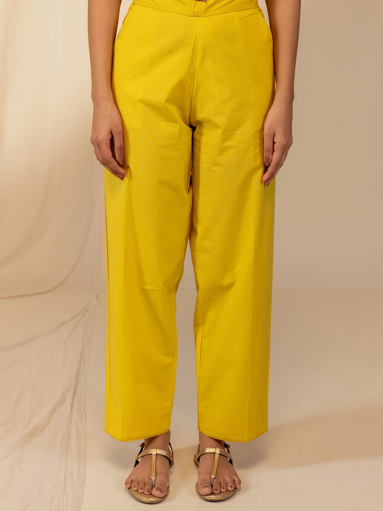 The Artisans Gold Cotton Straight Pant