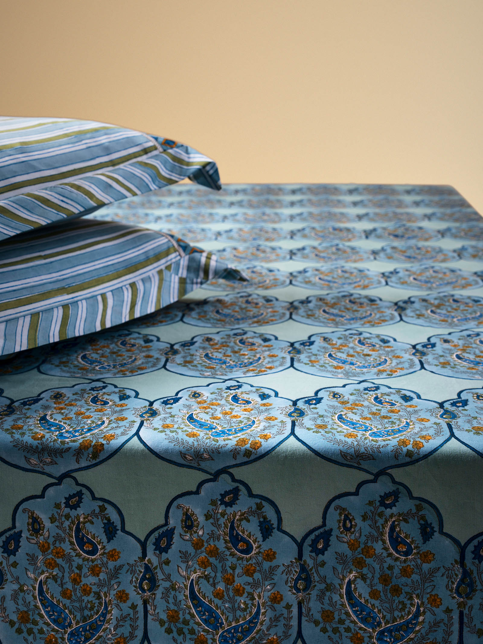 Chandra Mahal Bed Cover