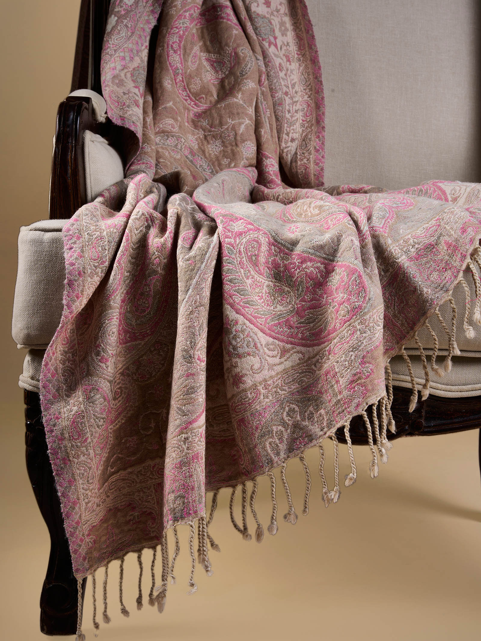 Woolen Throw Jamawar Weaves - Pink