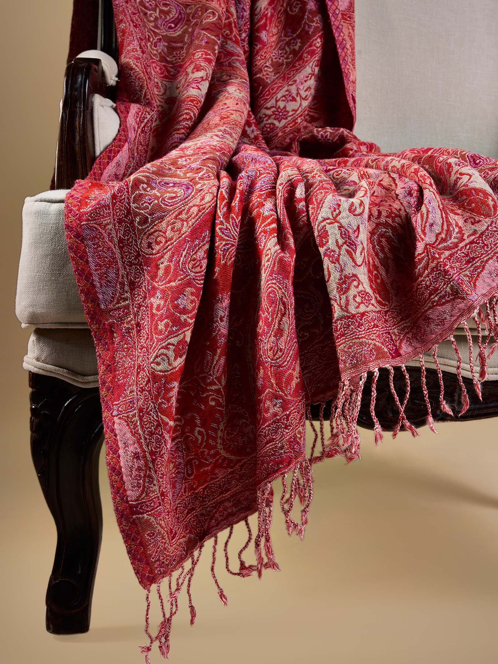 Woolen Throw Jamawar Weaves - Red