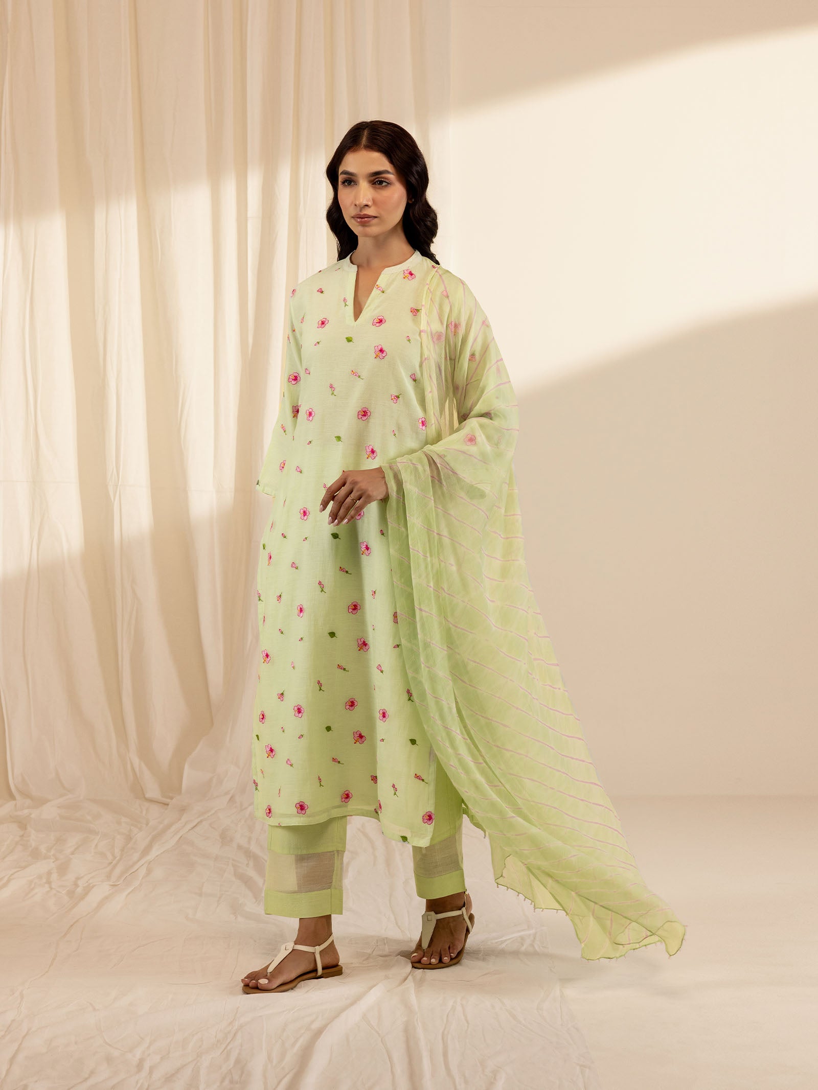 Alice In Wonderland Green Chiffon Dupatta