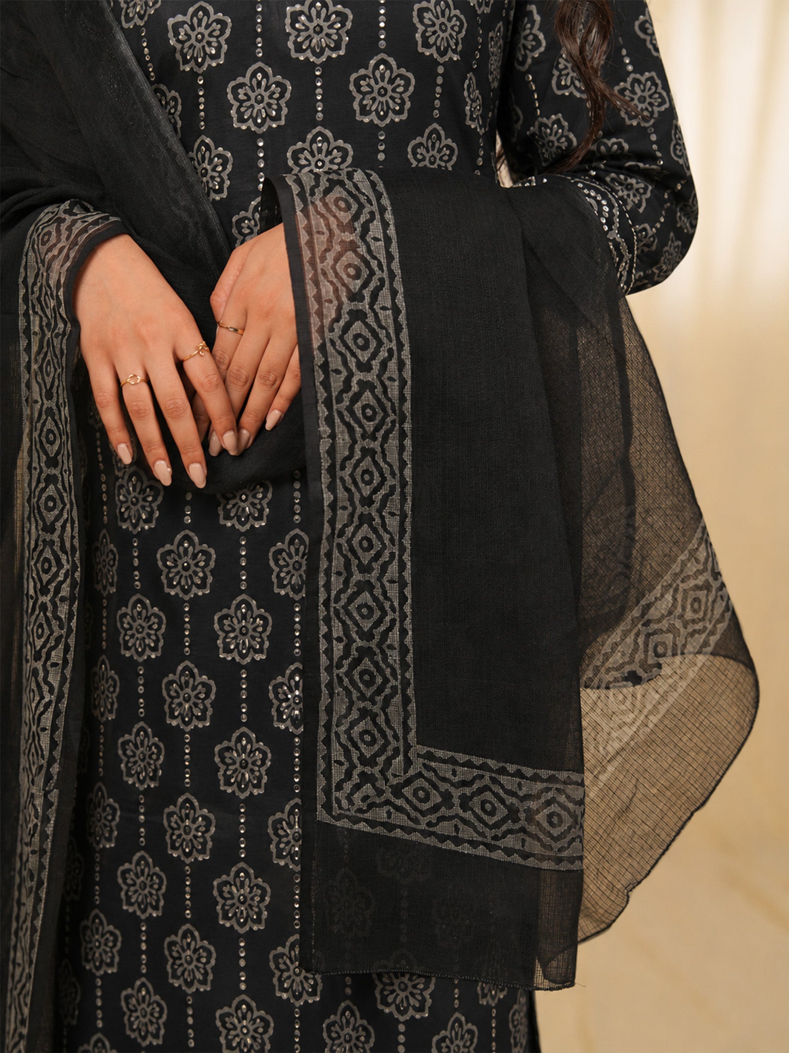 B.G. Tribal Kota Dupatta