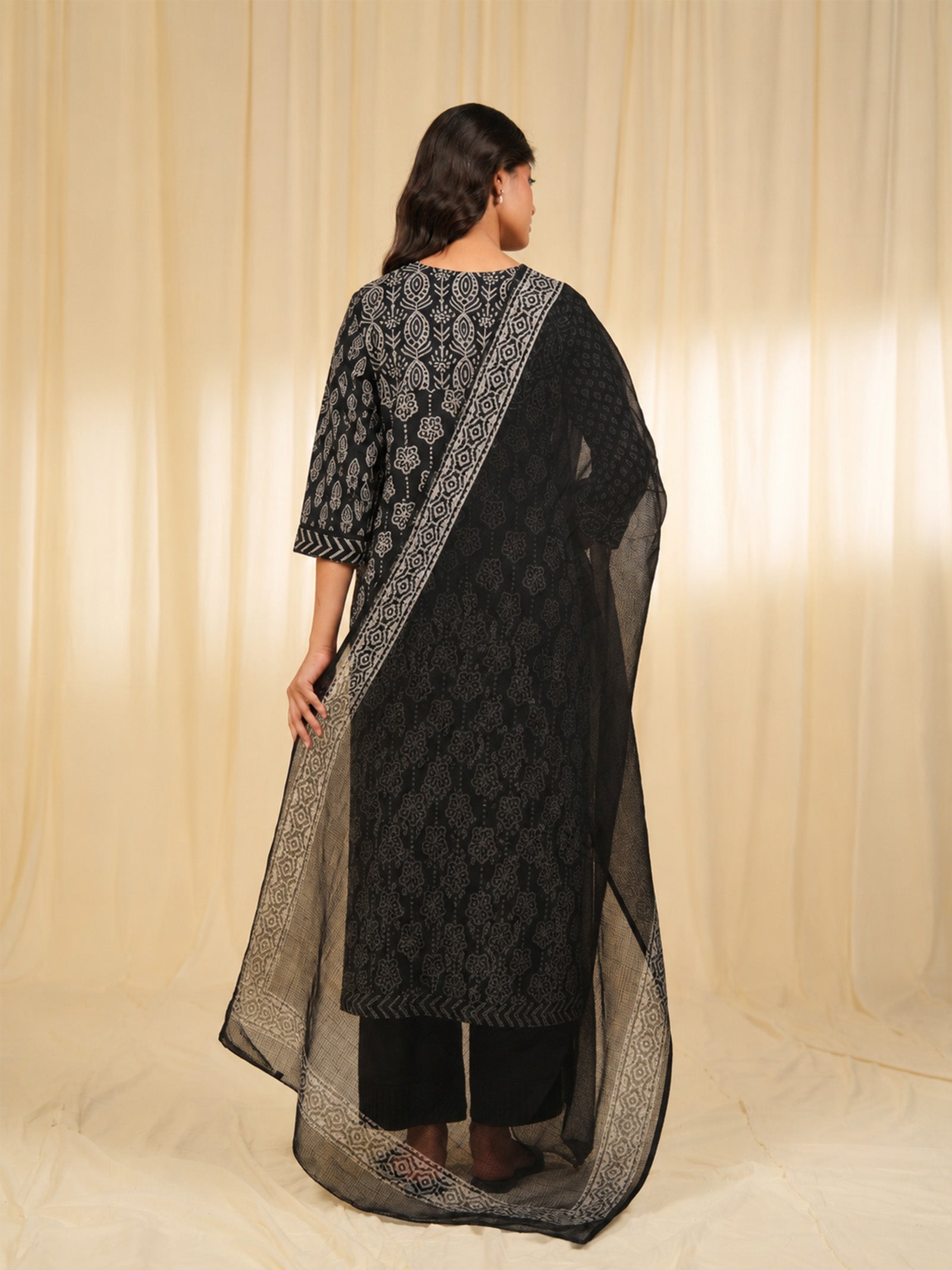 B.G. Tribal Kota Dupatta