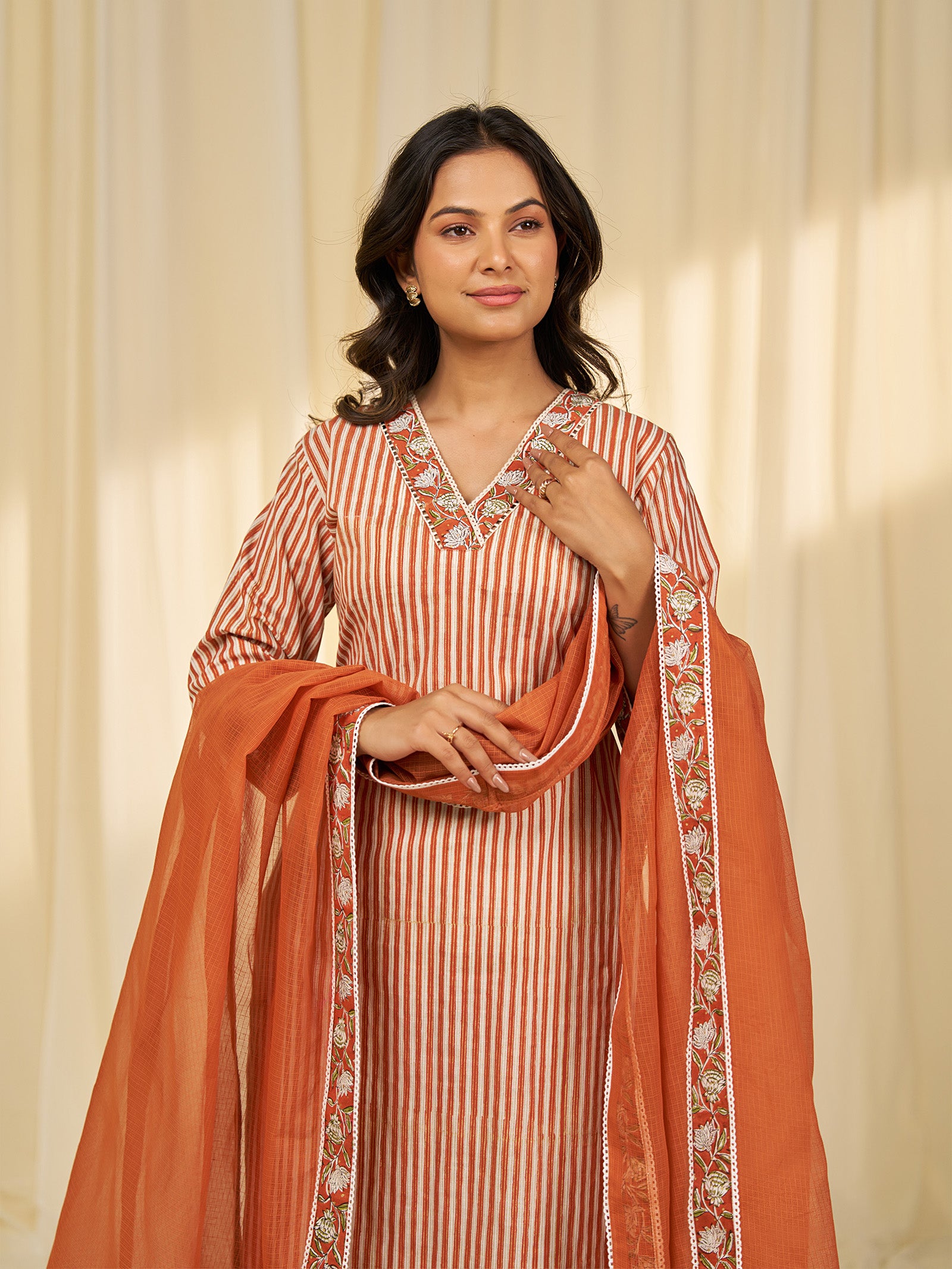 Brick Wall Kota Dupatta