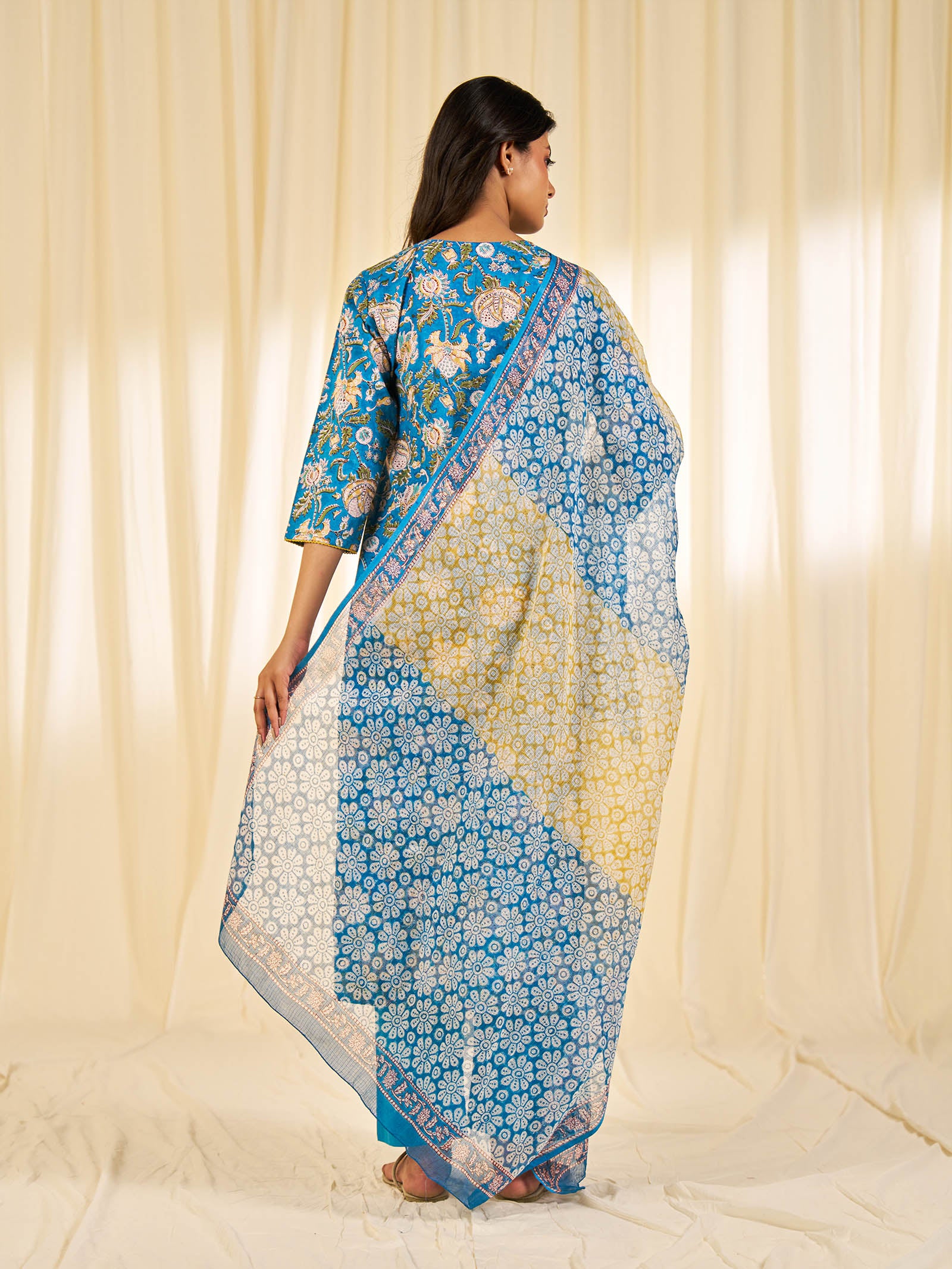 Chalchitra Kota Dupatta