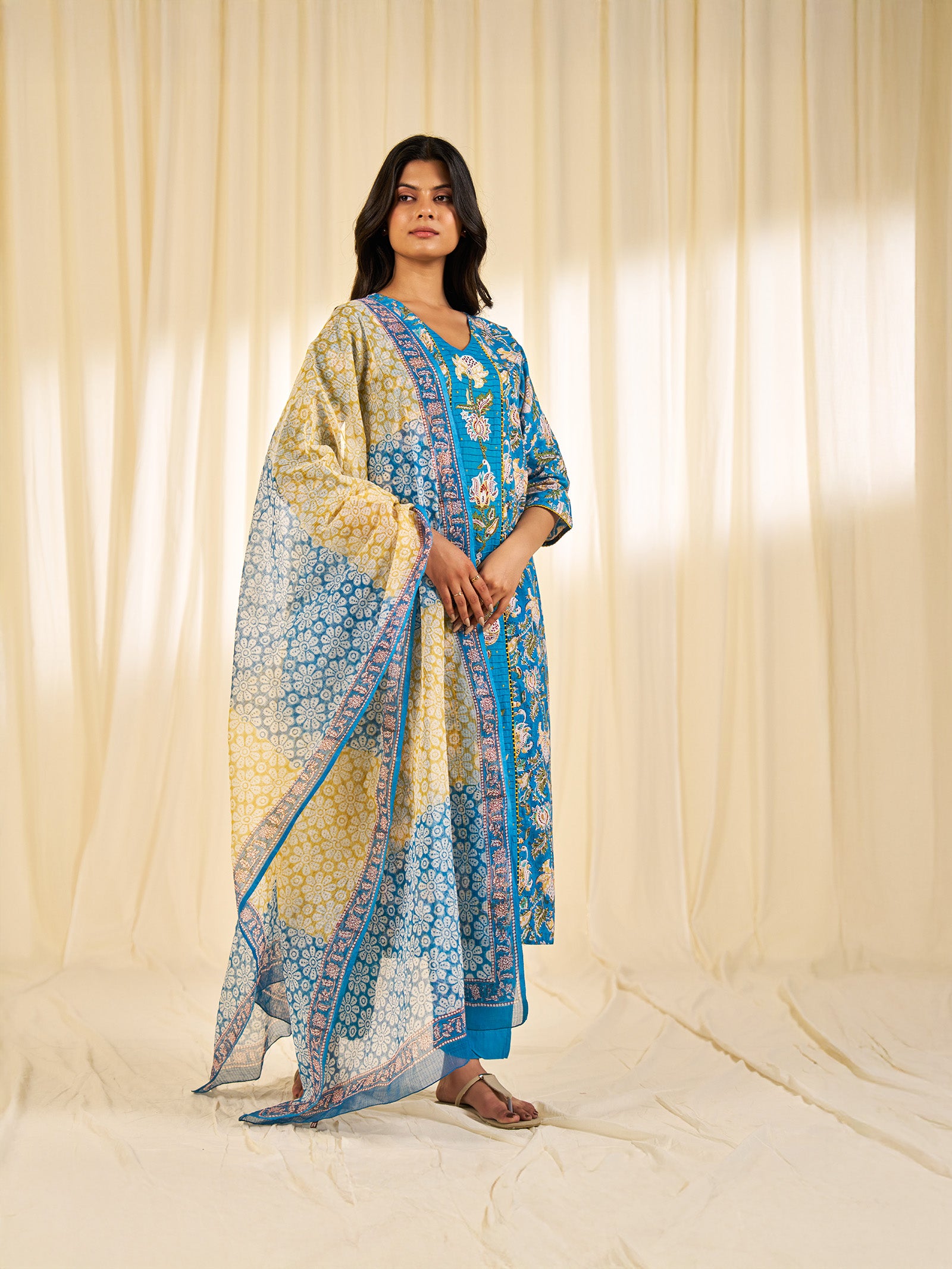 Chalchitra Kota Dupatta