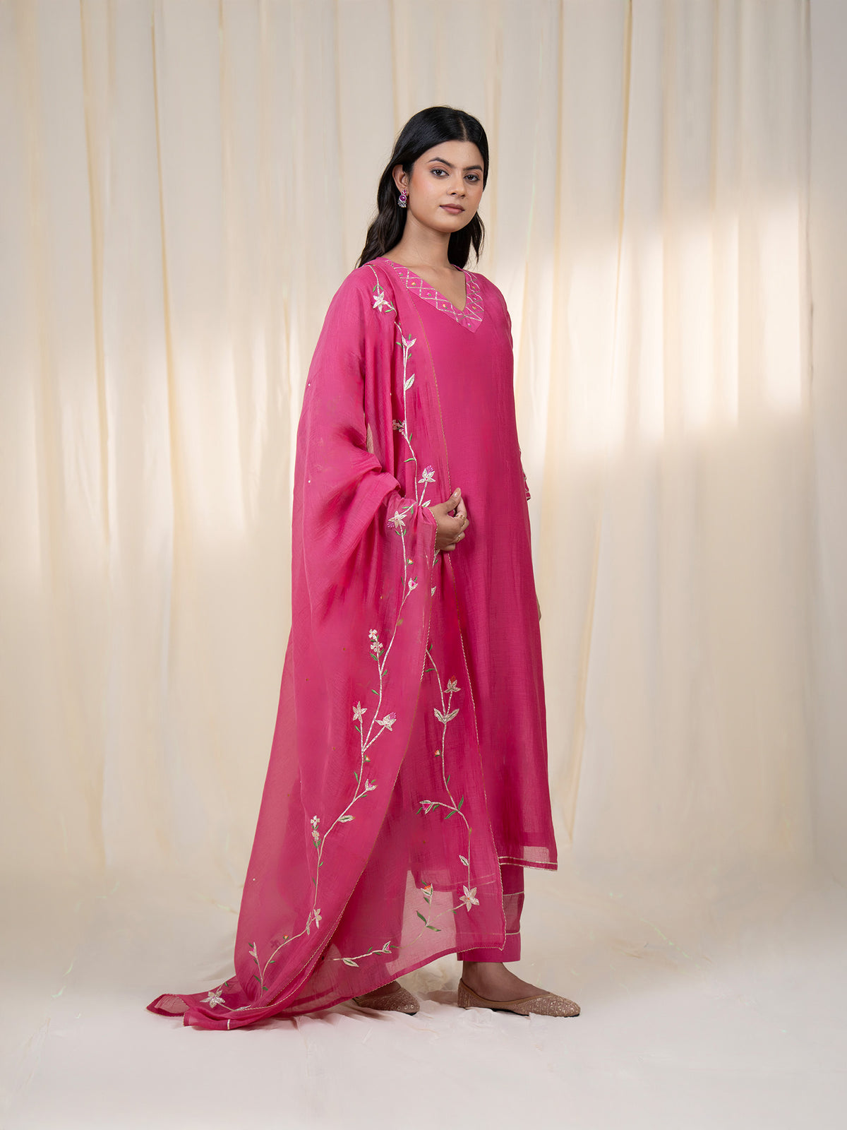 Chama-Cham Magenta Chanderi Dupatta