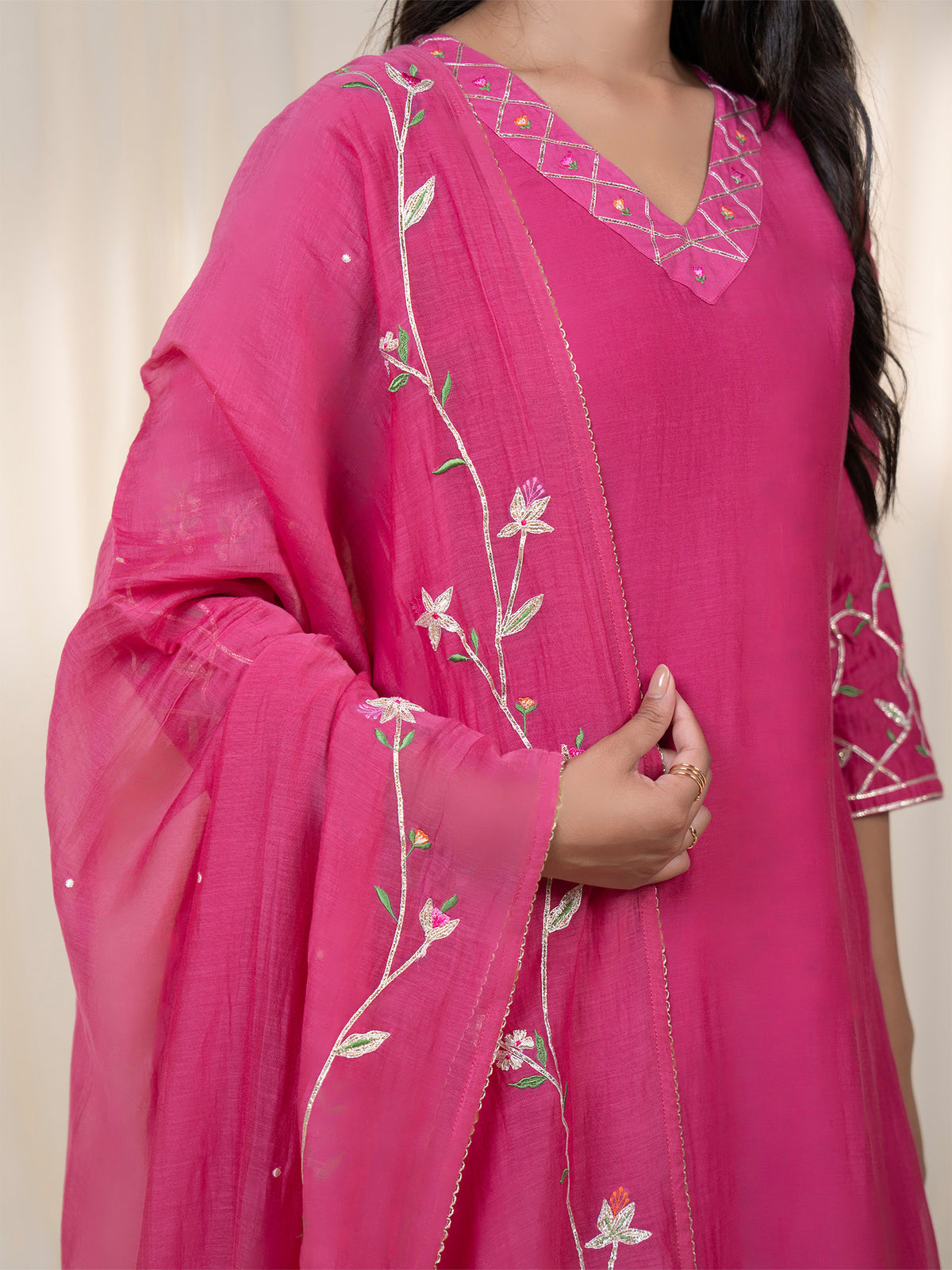 Chama-Cham Magenta Chanderi Dupatta
