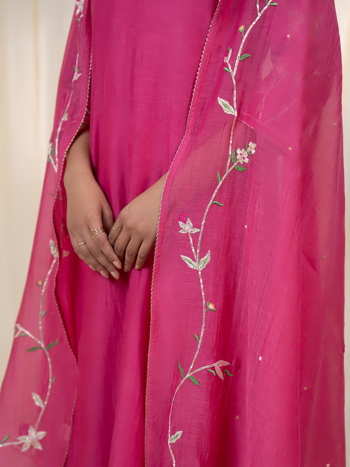 Chama-Cham Magenta Chanderi Dupatta