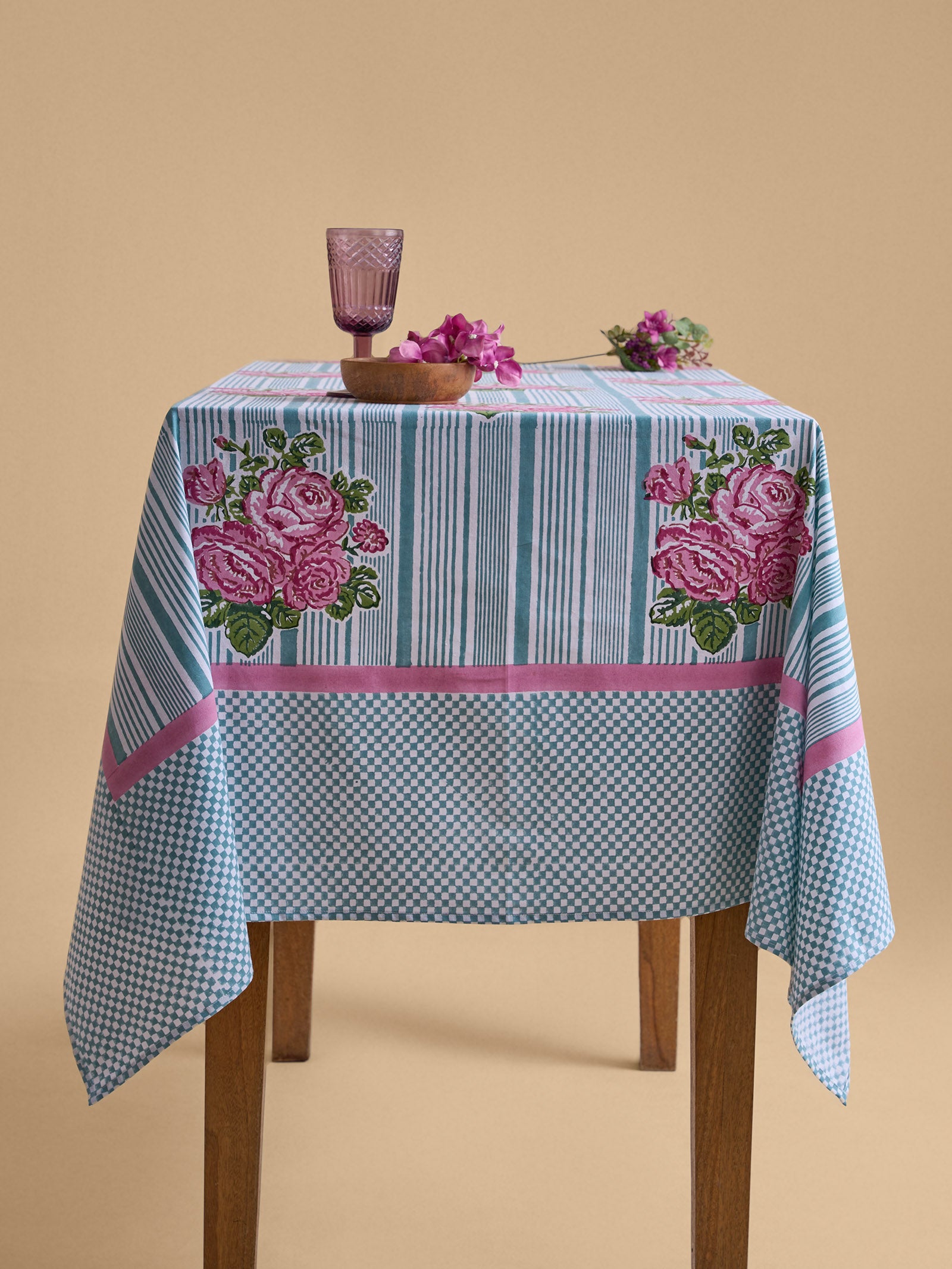 Cottage Rose Table Cover