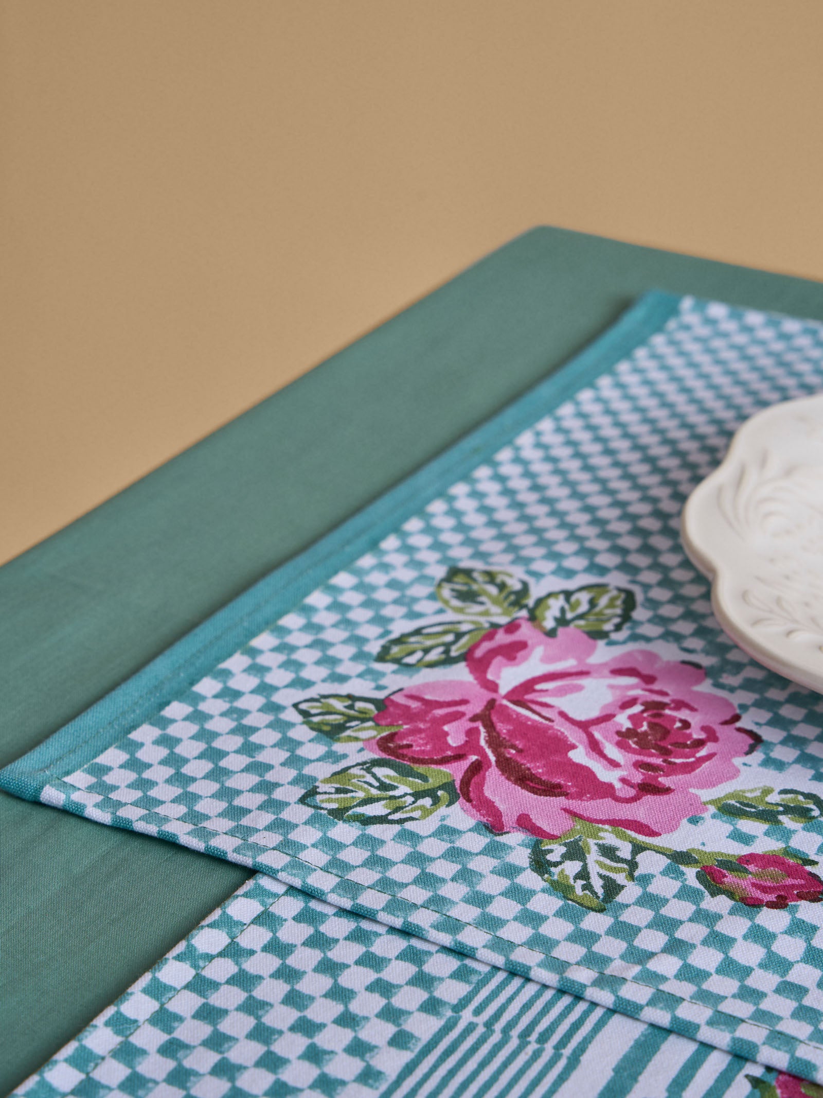 Cottage Rose Table Mat