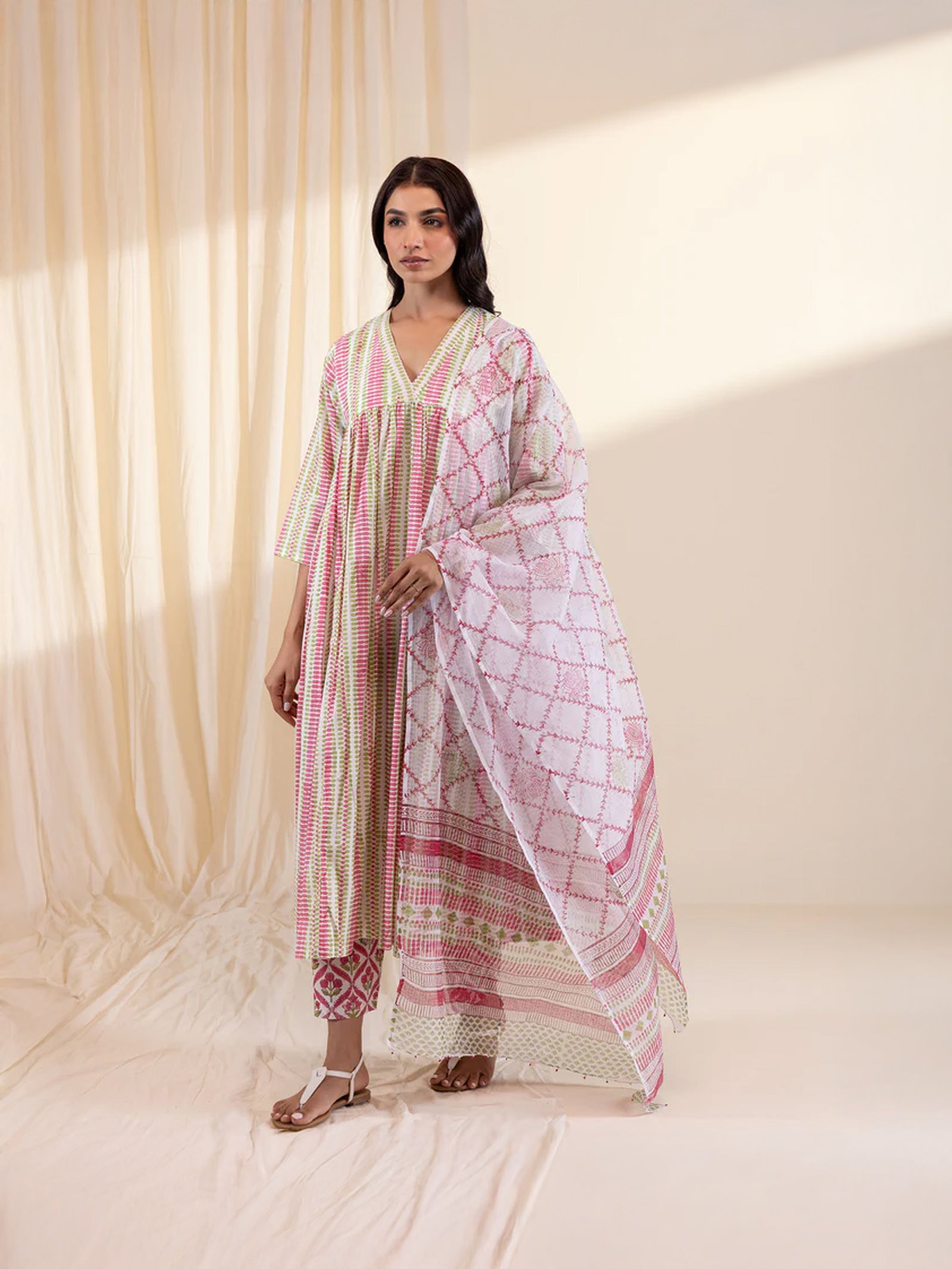Railway Track Kota Dupatta