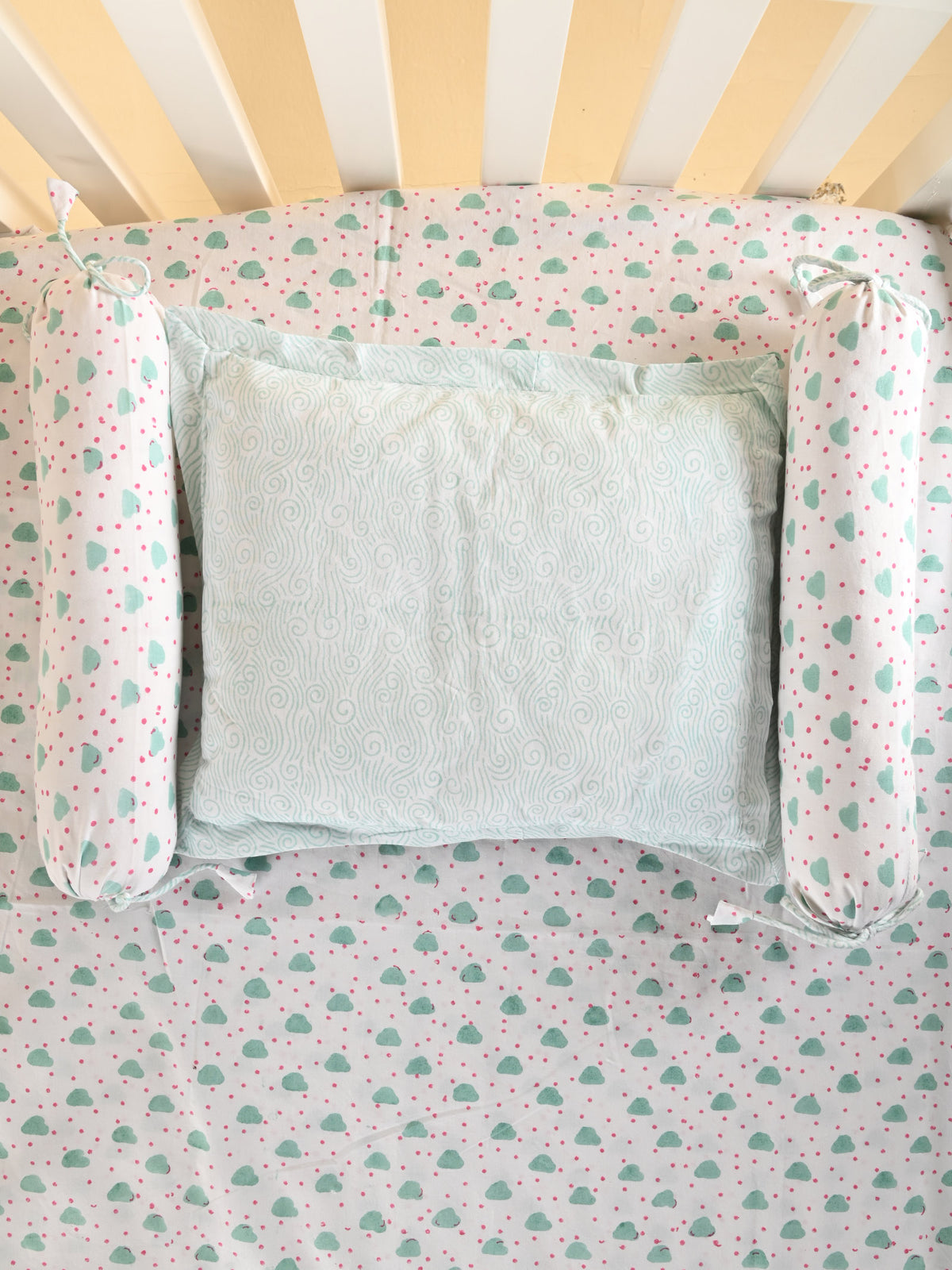 Eager Beaver Crib Set