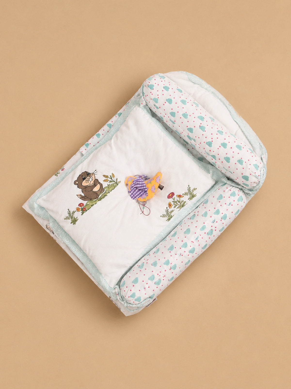 Eager Beaver Crib Set