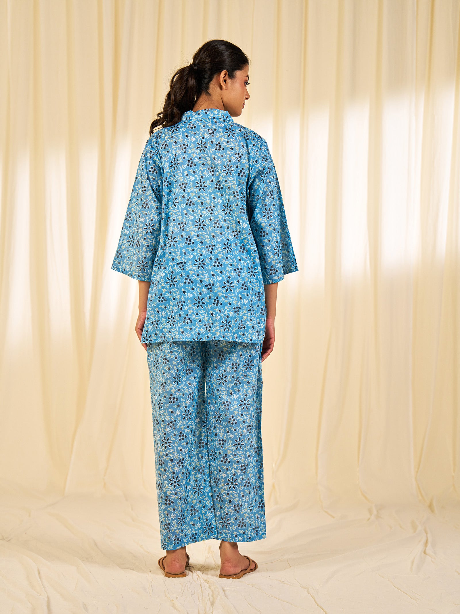 Eve Blooming Collared Cotton Night Suit