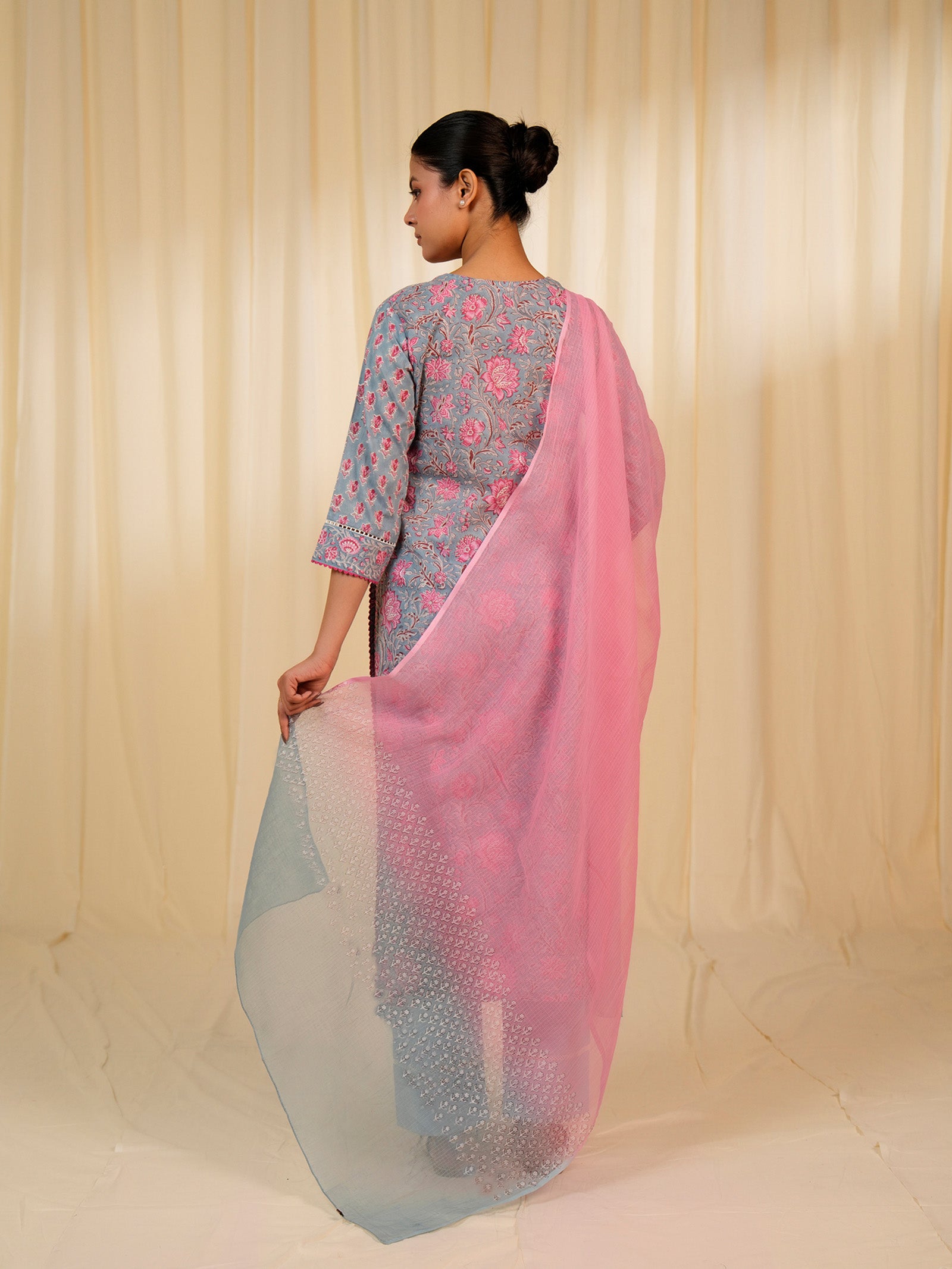 Faguni Kota Dupatta