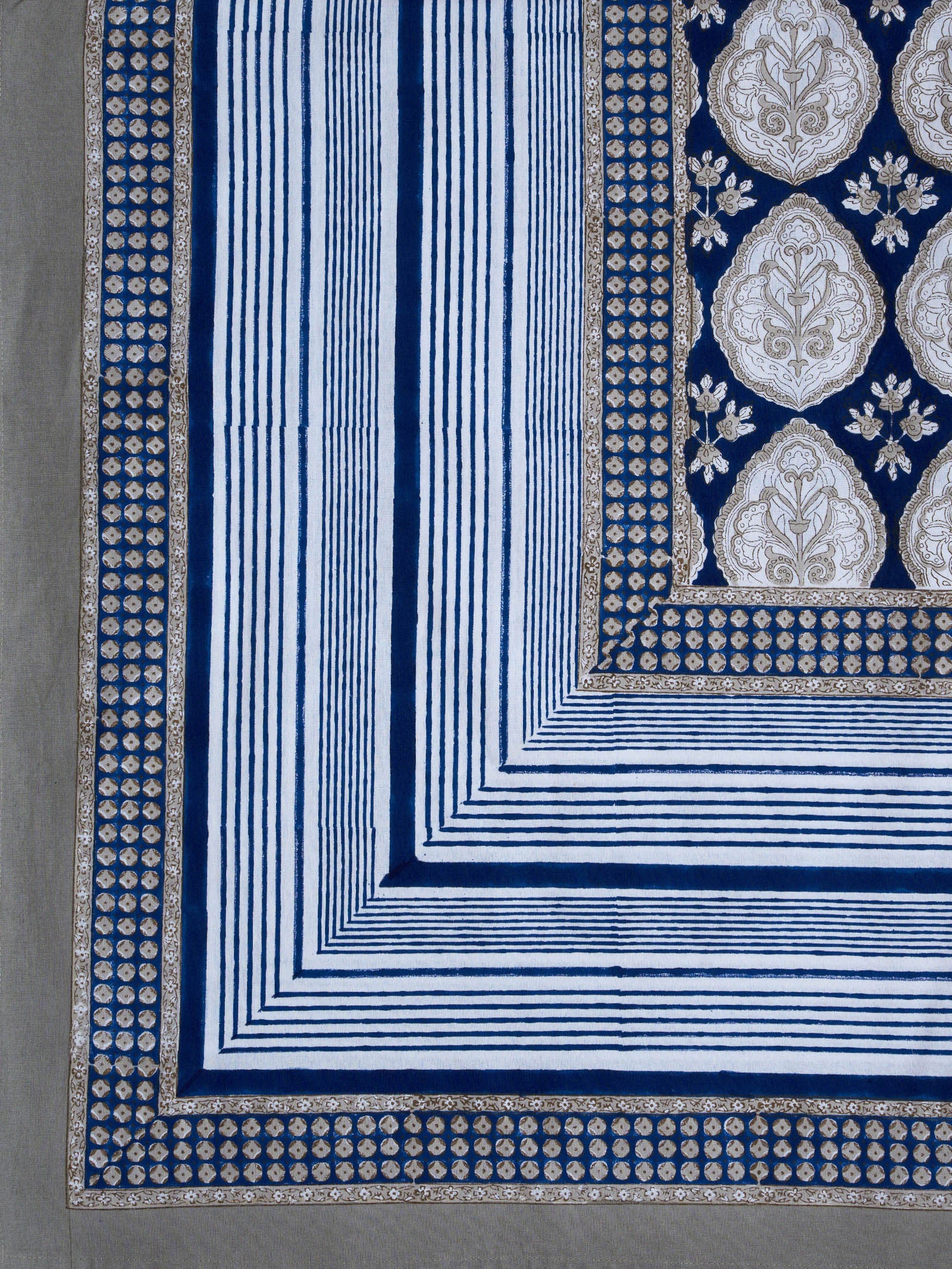 Fateh Sagar Bed Cover