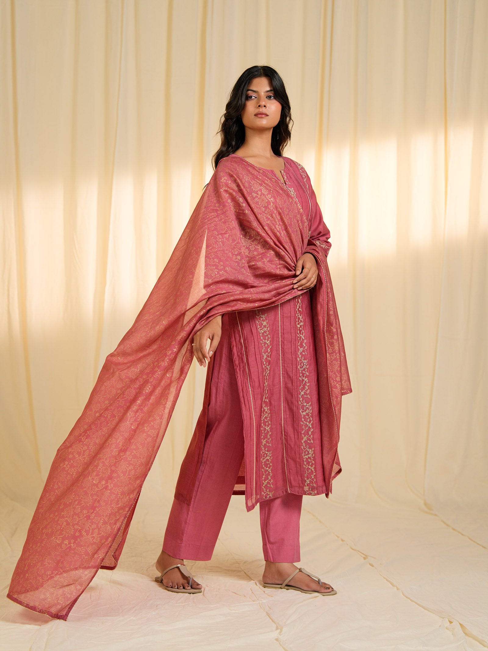 Filigree Vintage Rose Chanderi Dupatta