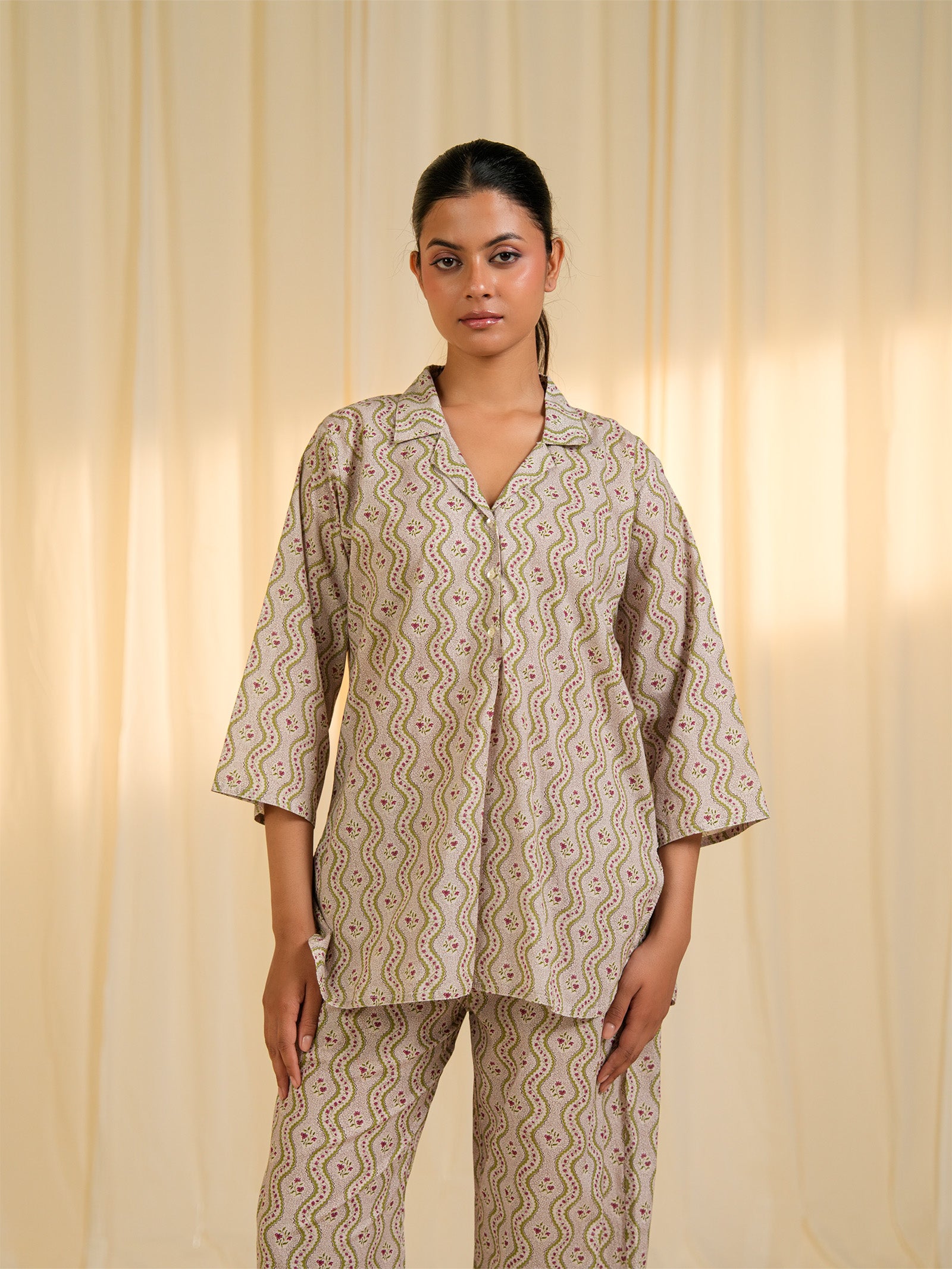 Green River Collared Cotton Night Suit