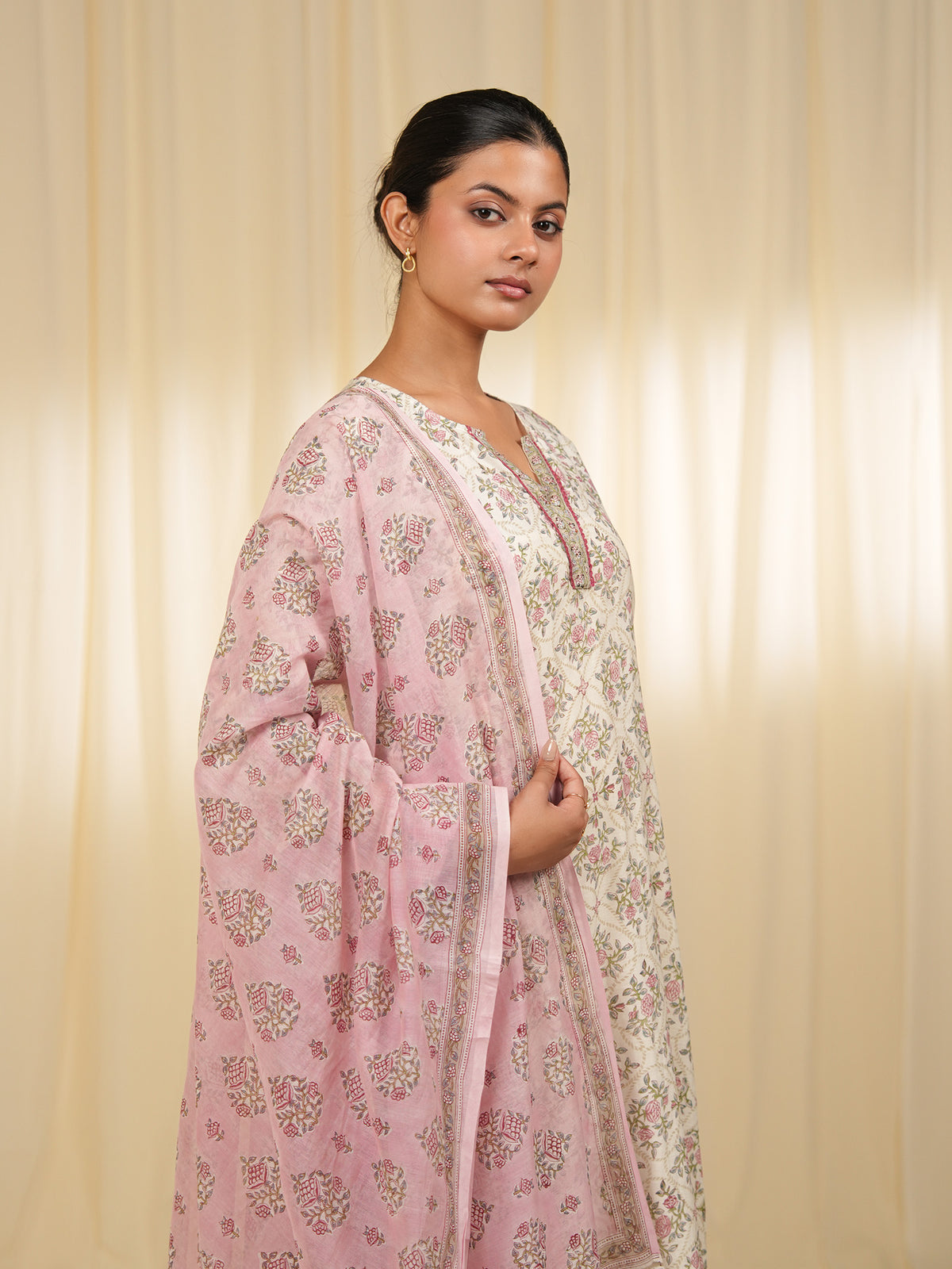 Gulposh Chanderi Dupatta