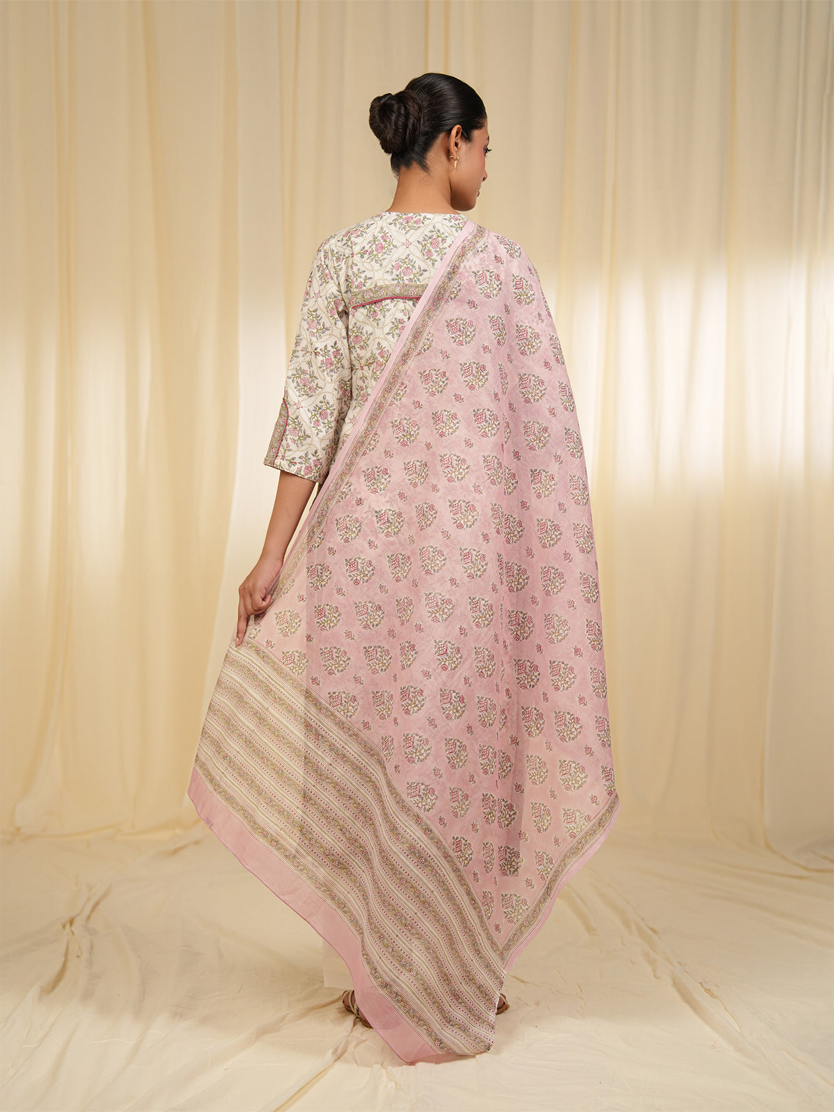 Gulposh Chanderi Dupatta
