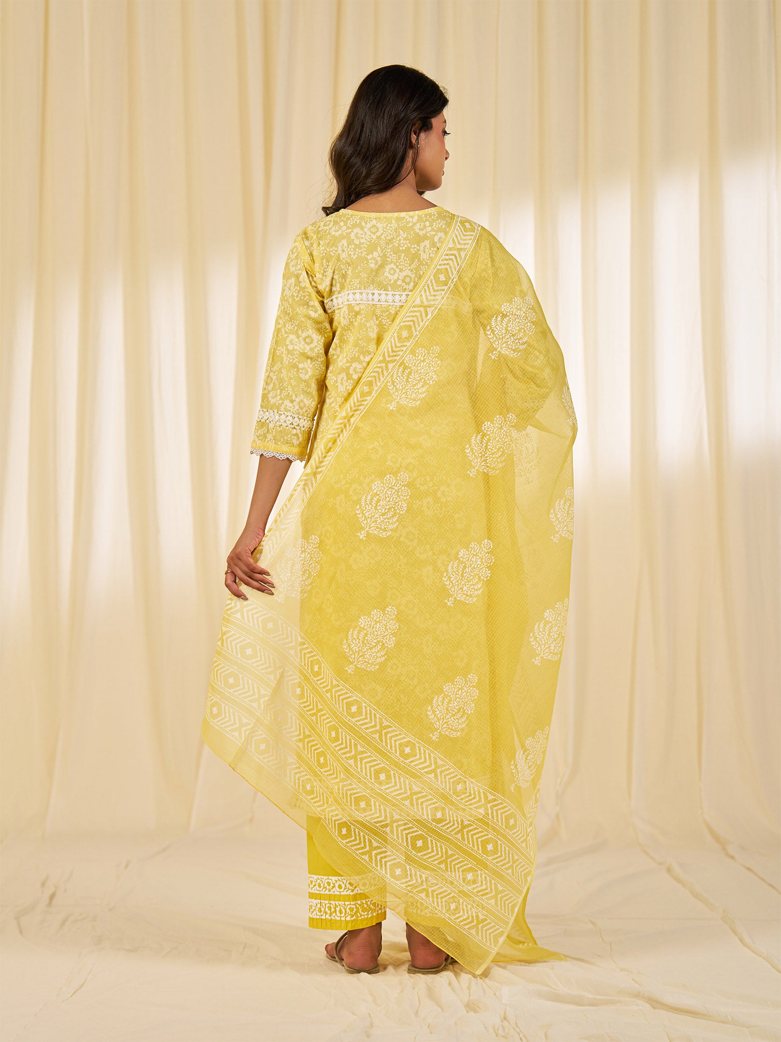 Haldi Kota Dupatta
