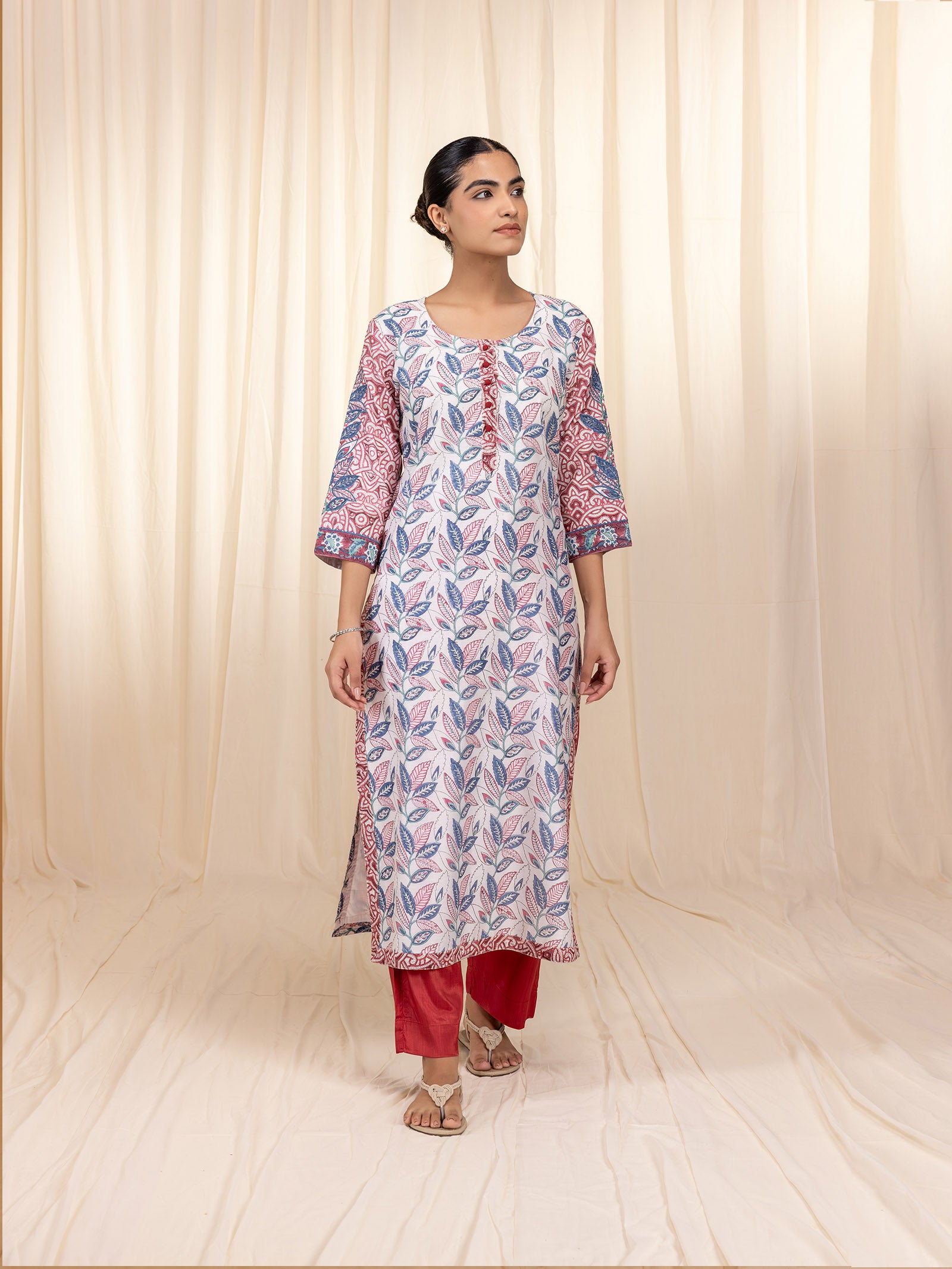 Laal Pattiya Chanderi Kurta