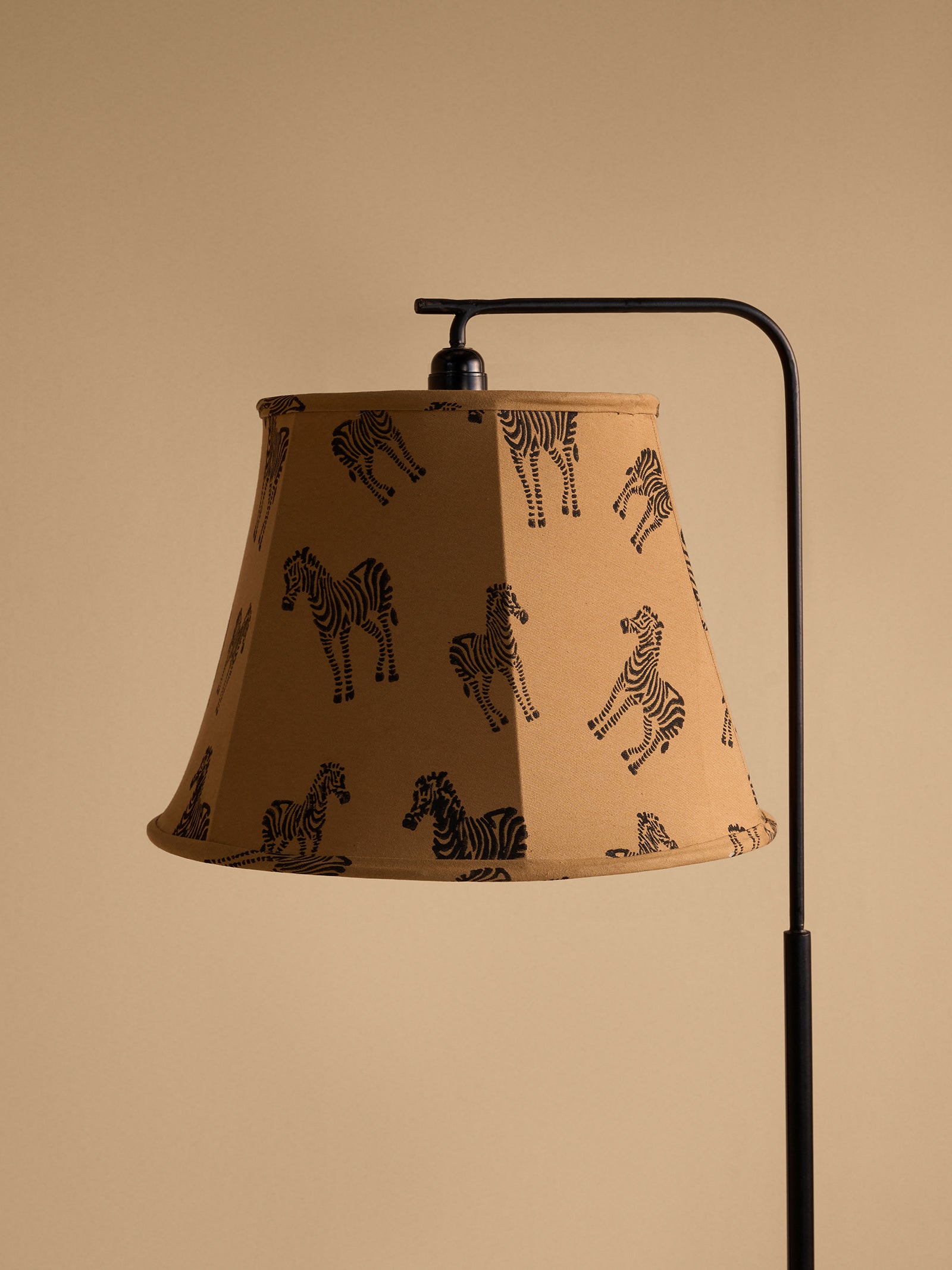 Maasai Mara Iron Lamp Stand & Shade
