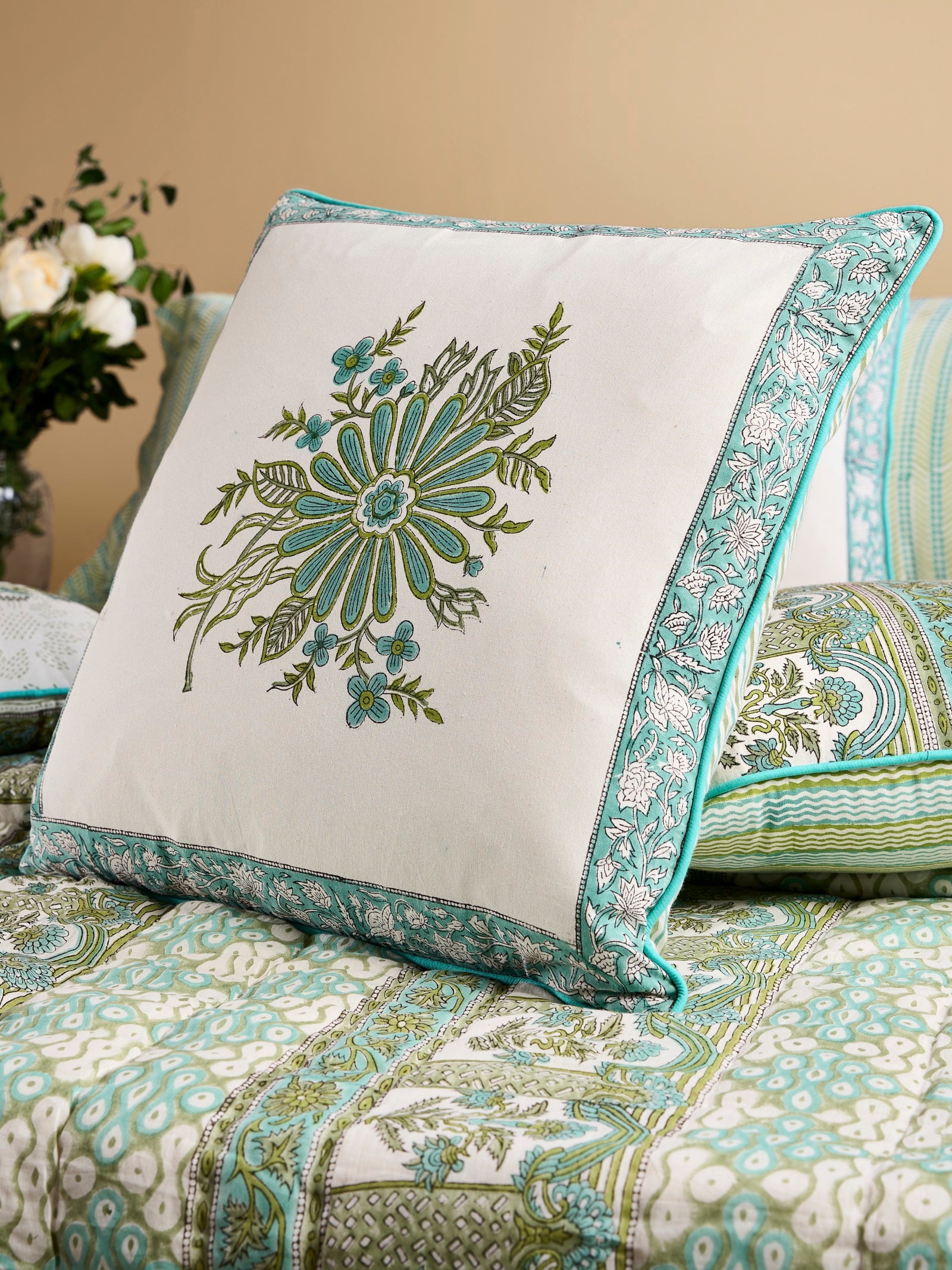 Mount Abu 20" x 20" Cushion Cover