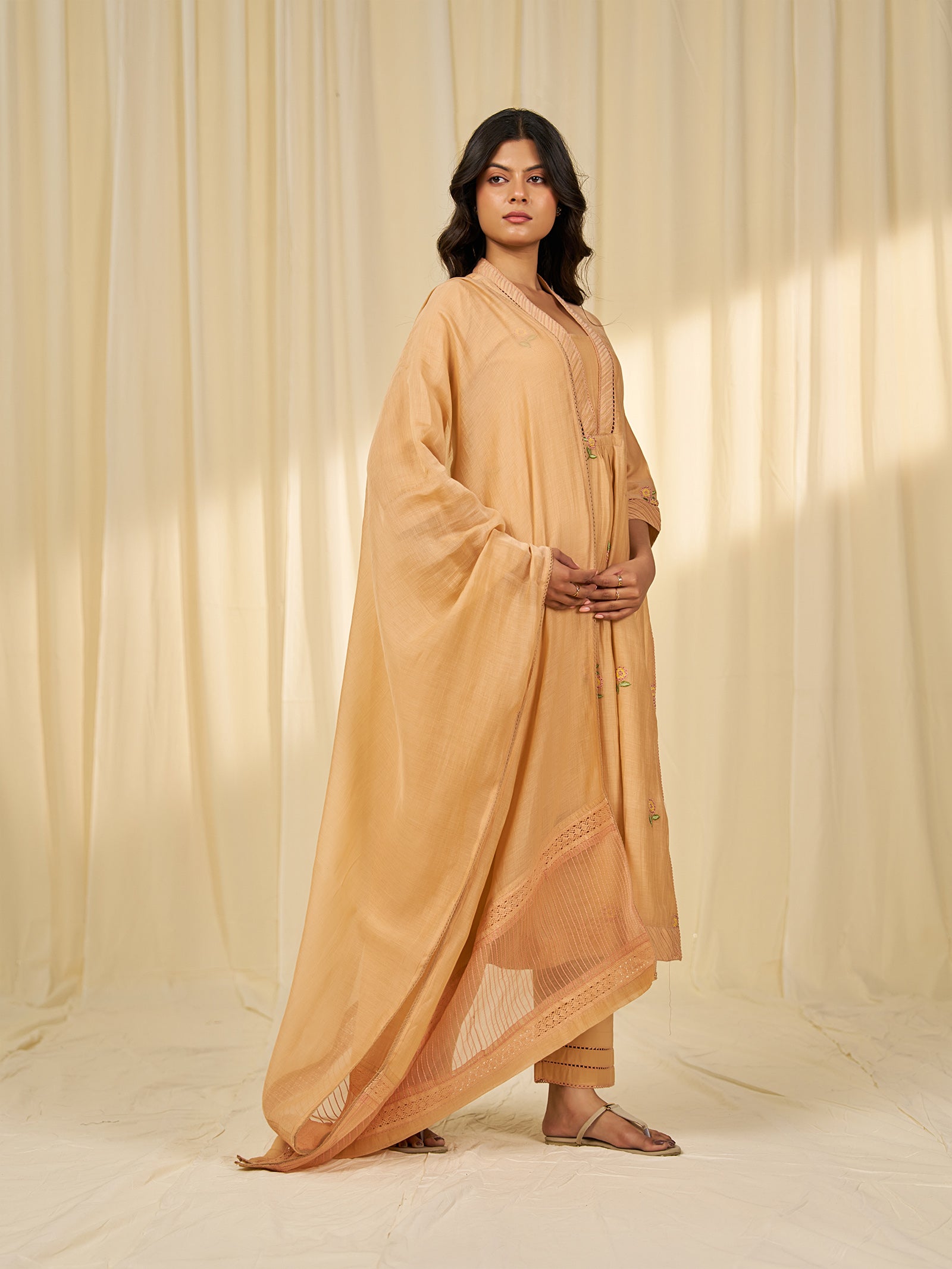 Naturals Wild Lantana Chanderi Dupatta