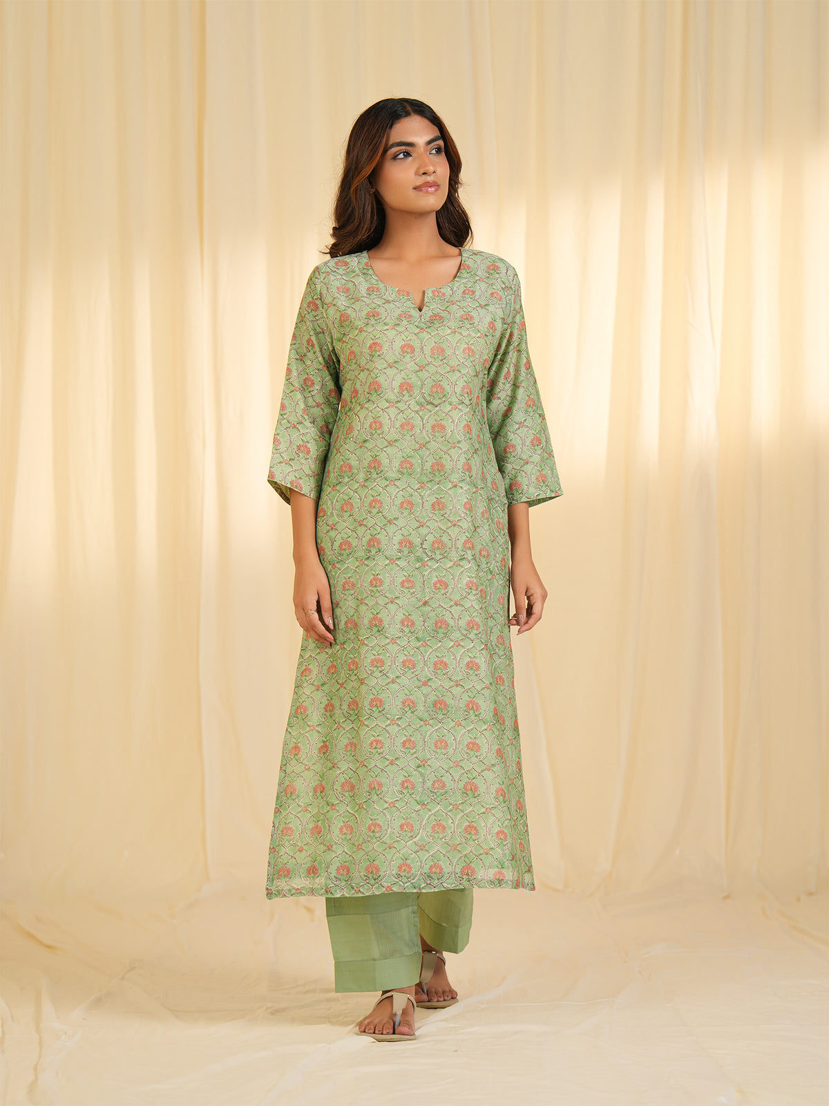 Nayaab Chanderi Kurta