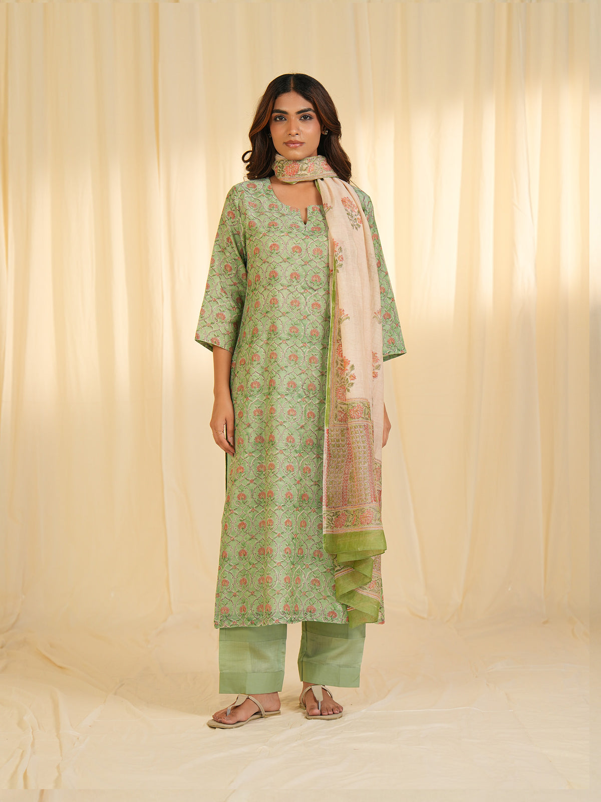 Nayaab Chanderi Kurta