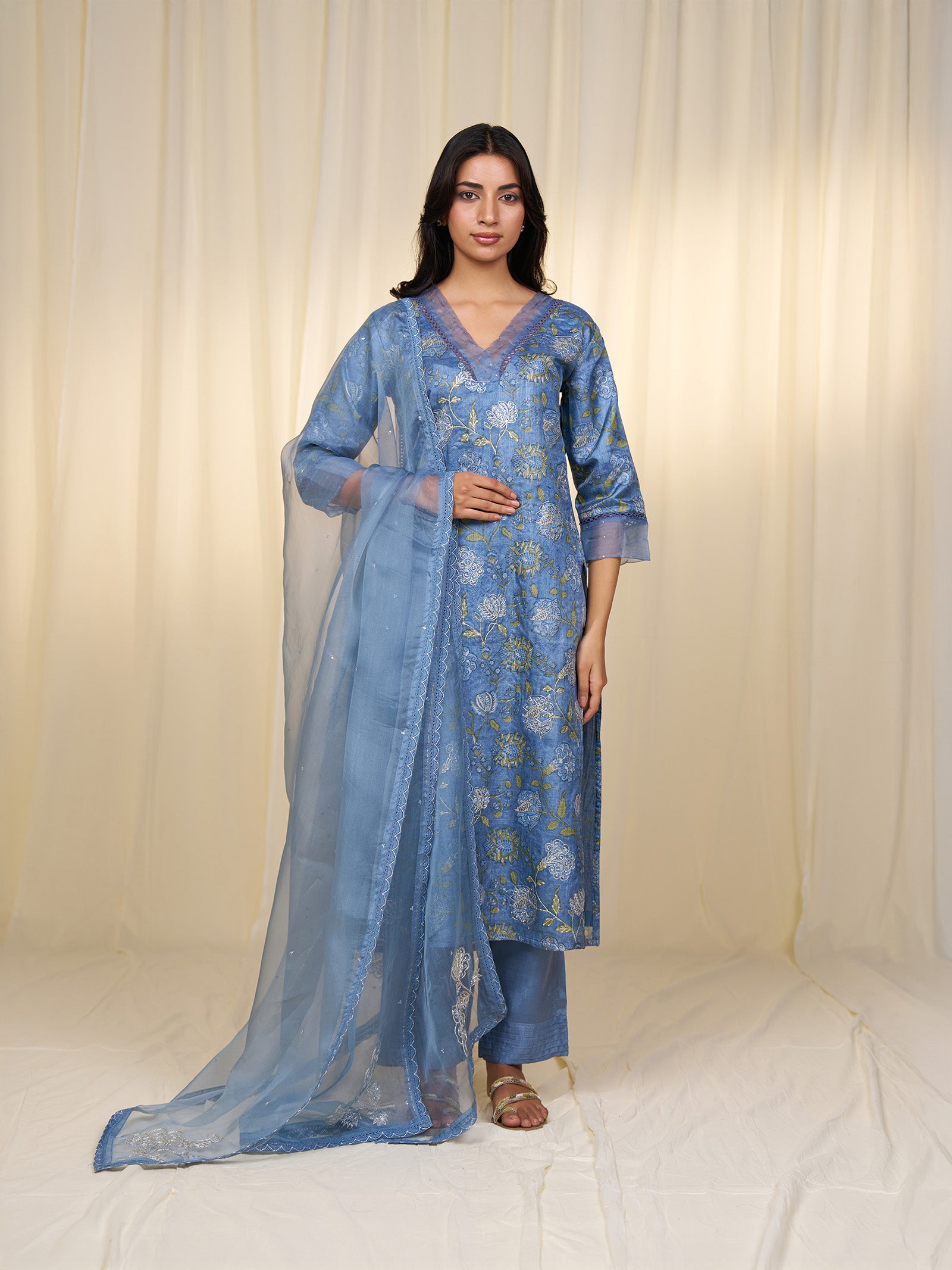 Neel Tara Organza Dupatta