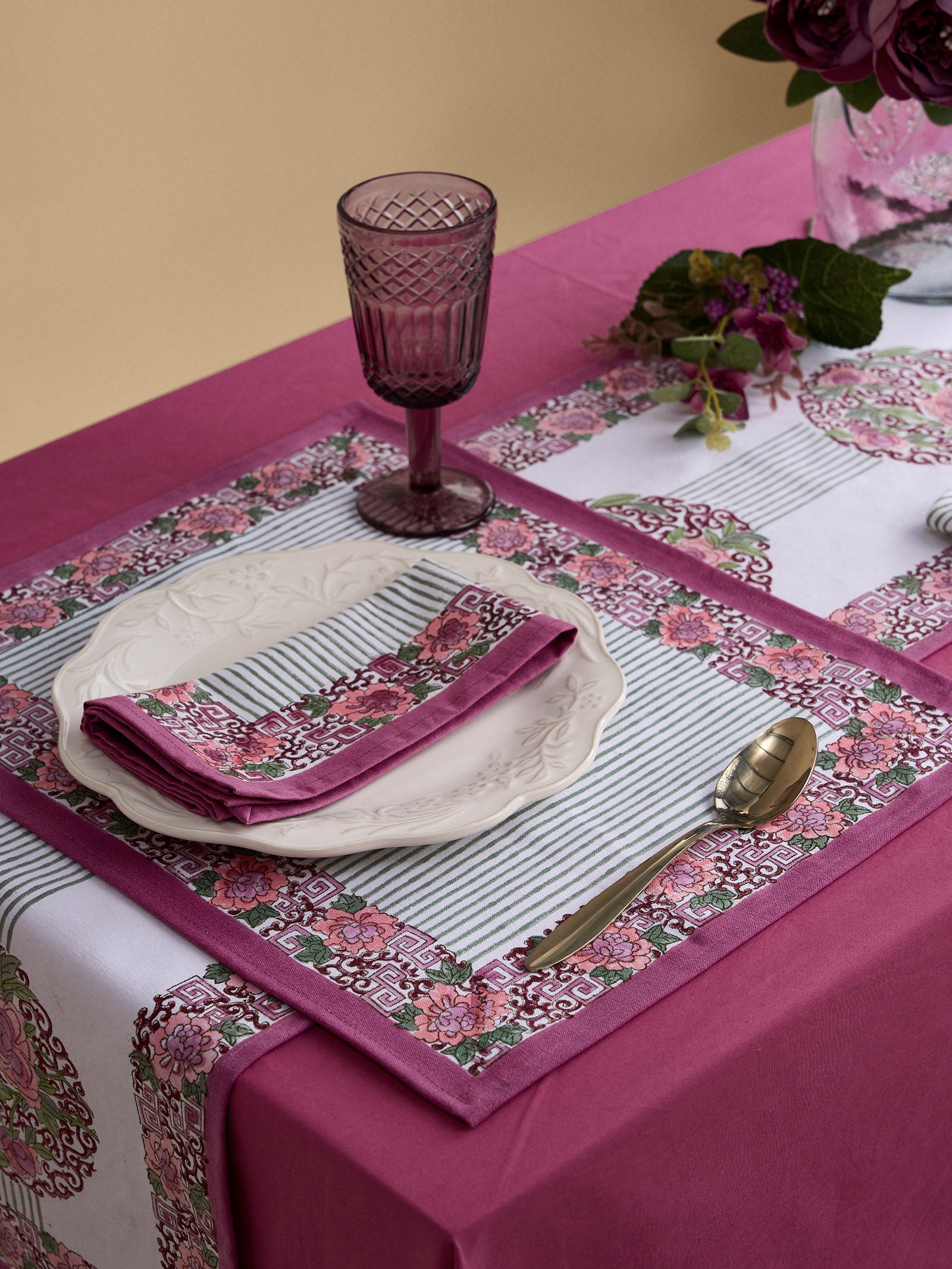 Notting Hill Table Runner